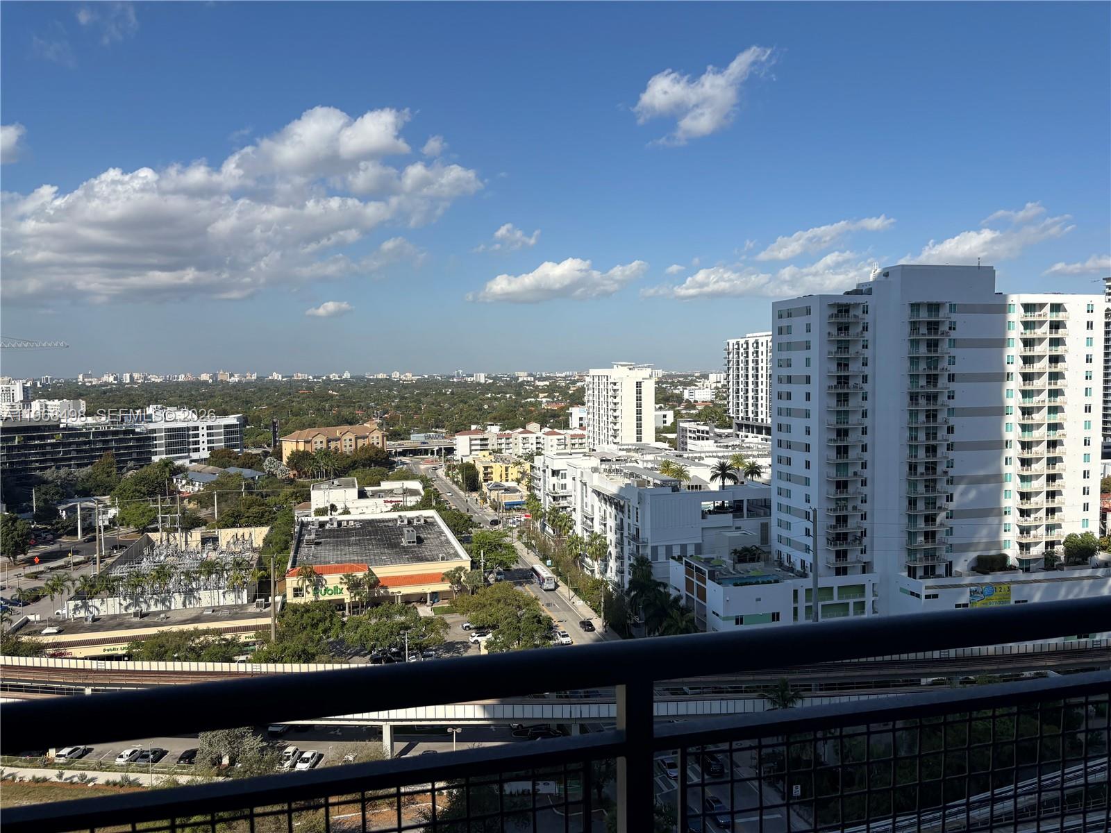 60 SW 13 ST #1415, Miami FL 33131