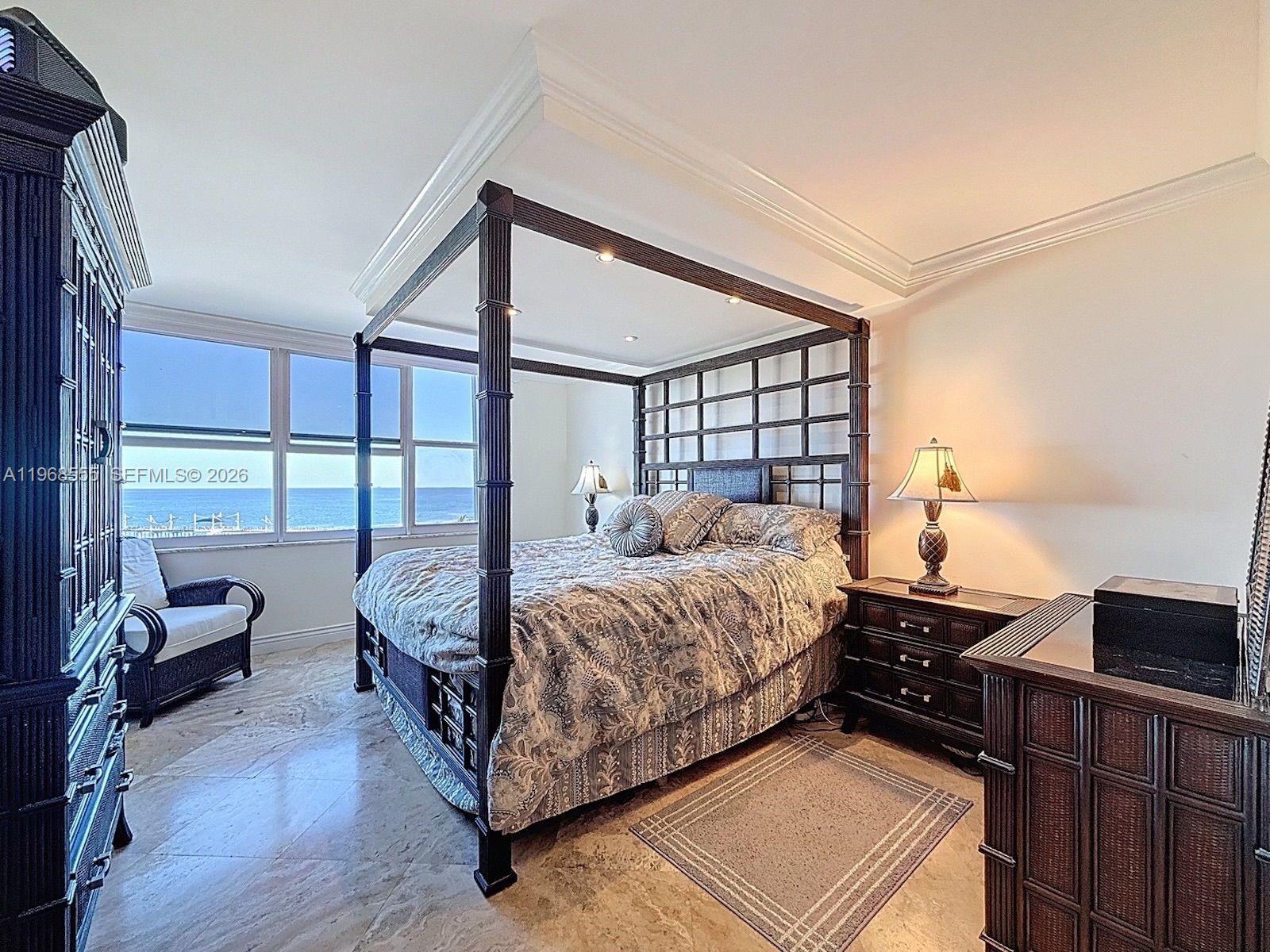 Elegant master bedroom retreat at 328 Ocean Blvd - Condo in Pompano Beach