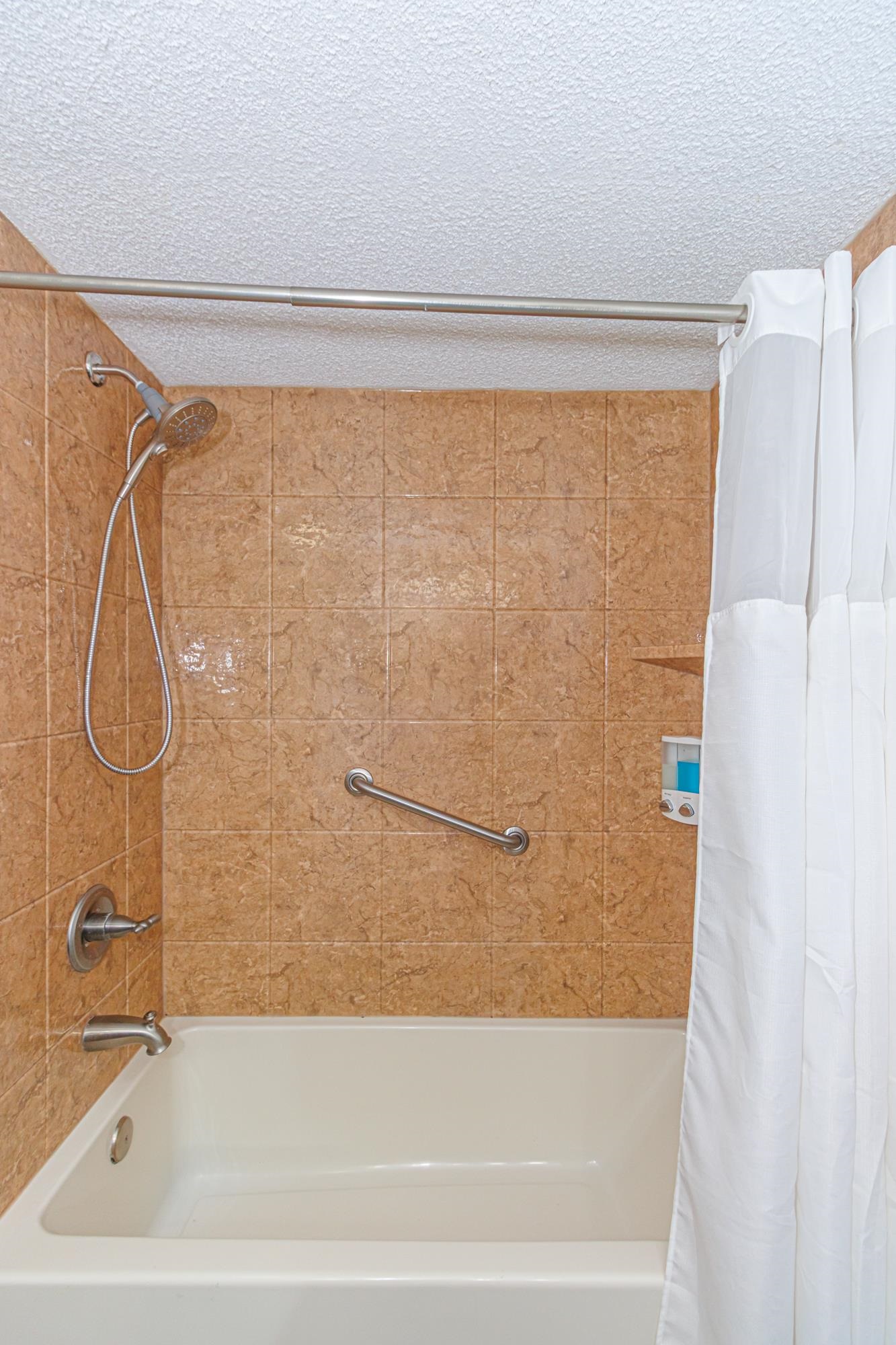 2604469 | Photo 21
