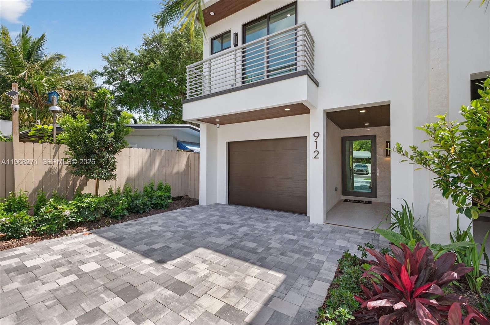 Homes for sale in Fort Lauderdale, FL | 912 Se 13Th St, Fort Lauderdale, FL 33316 | MLS# A11968271