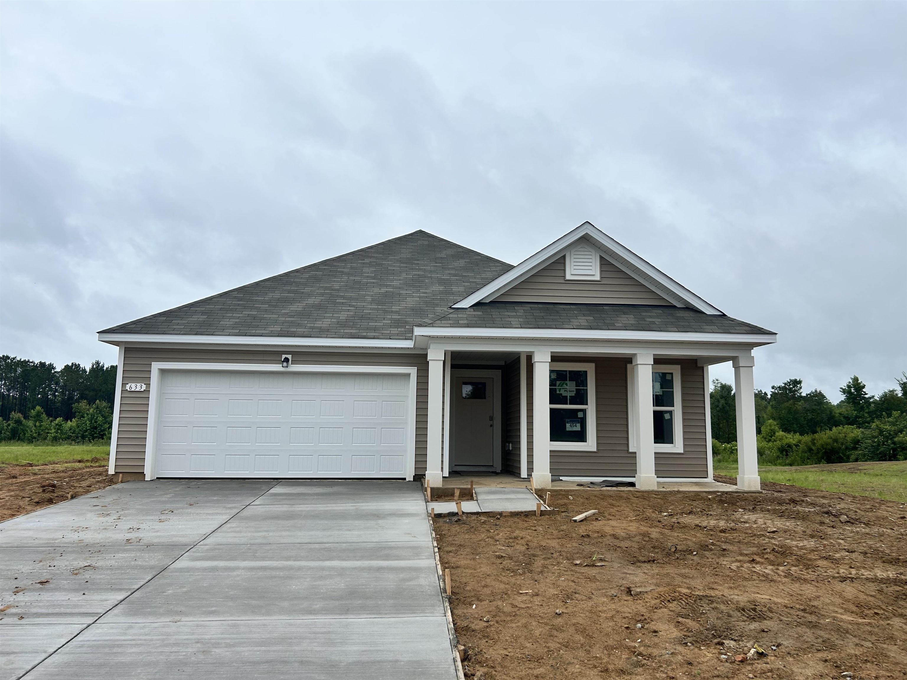 633 Strawberry Field Way Galivants Ferry, SC 29544