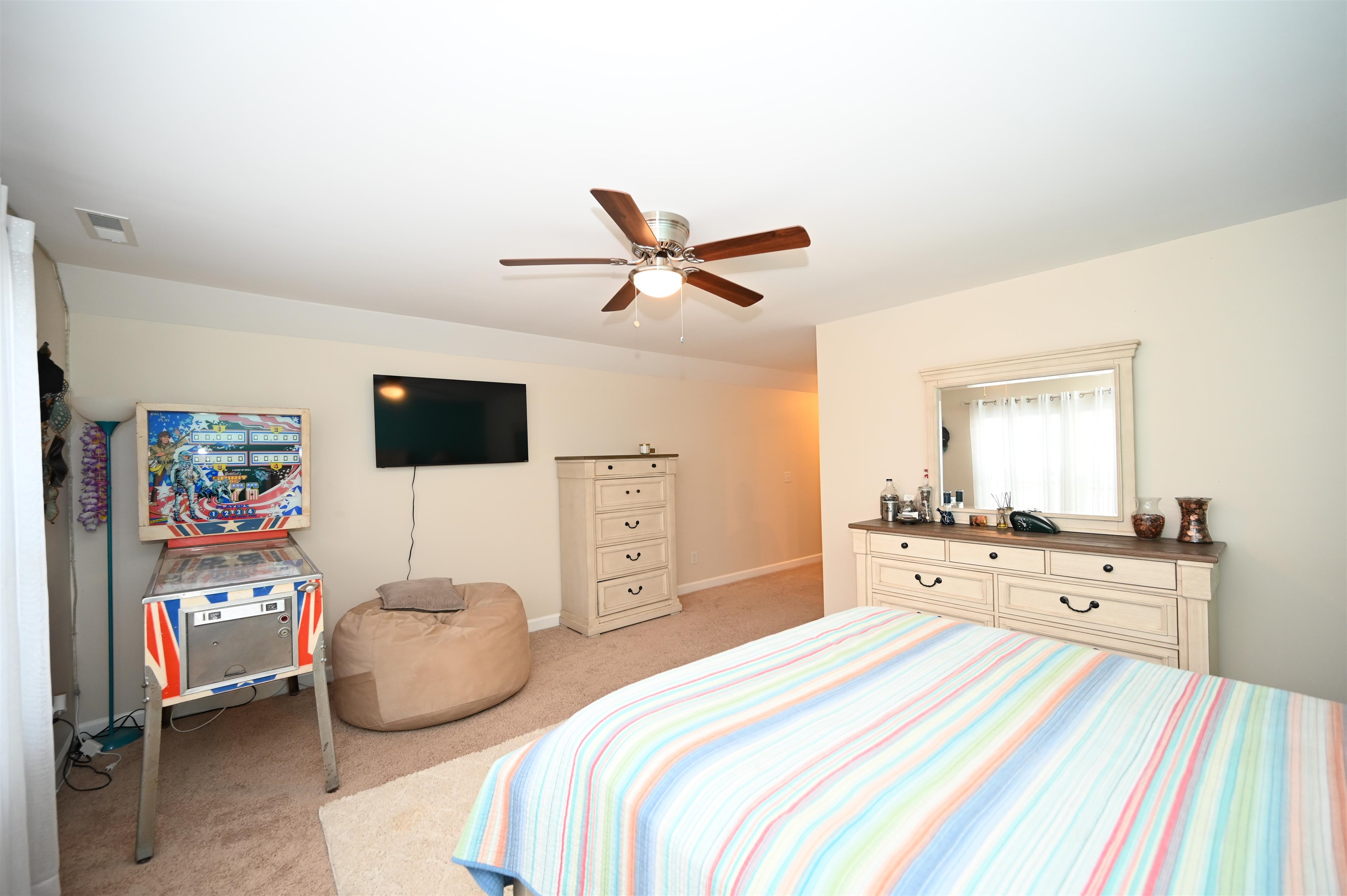 2604600 | Photo 27