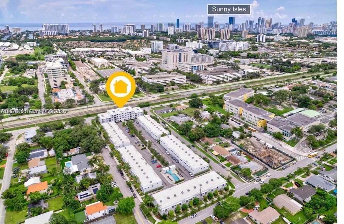 Weitzer Aventura Place Co