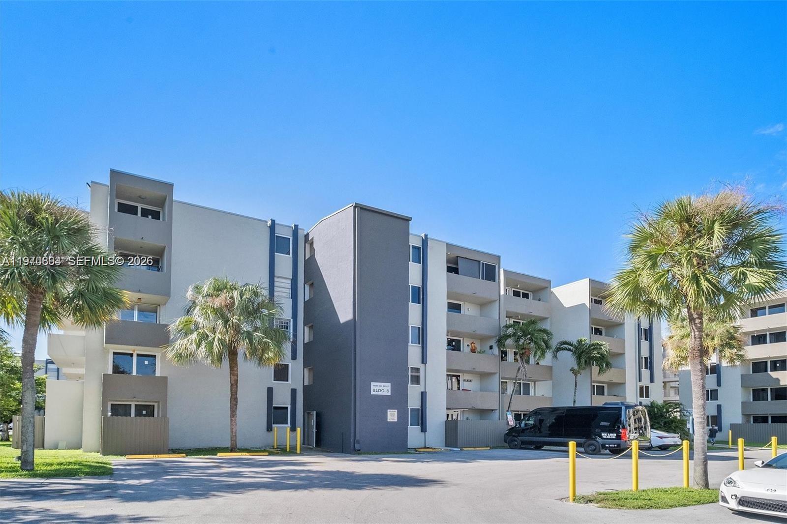 Samari Lake East Condo
