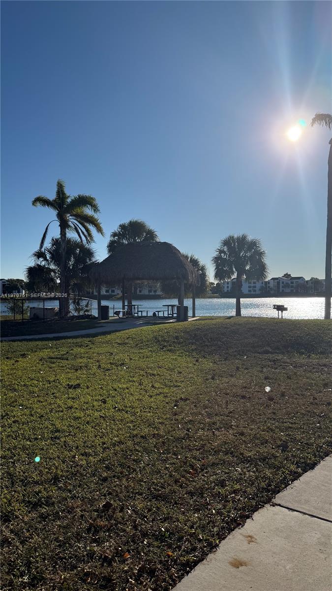 Elegant master bedroom retreat at 201 Lake Pointe Dr - Condo in Oakland Park