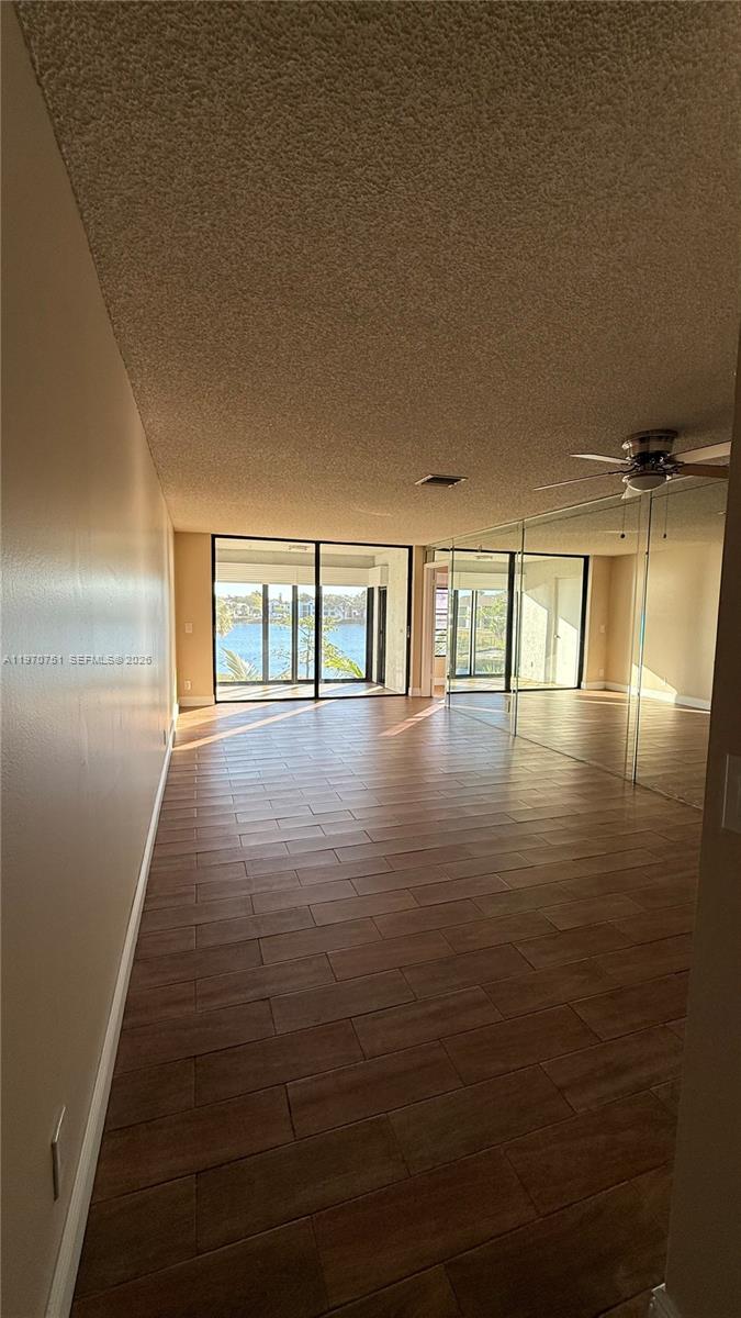 Bonus room and amenities at 201 Lake Pointe Dr - Condo in Oakland Park
