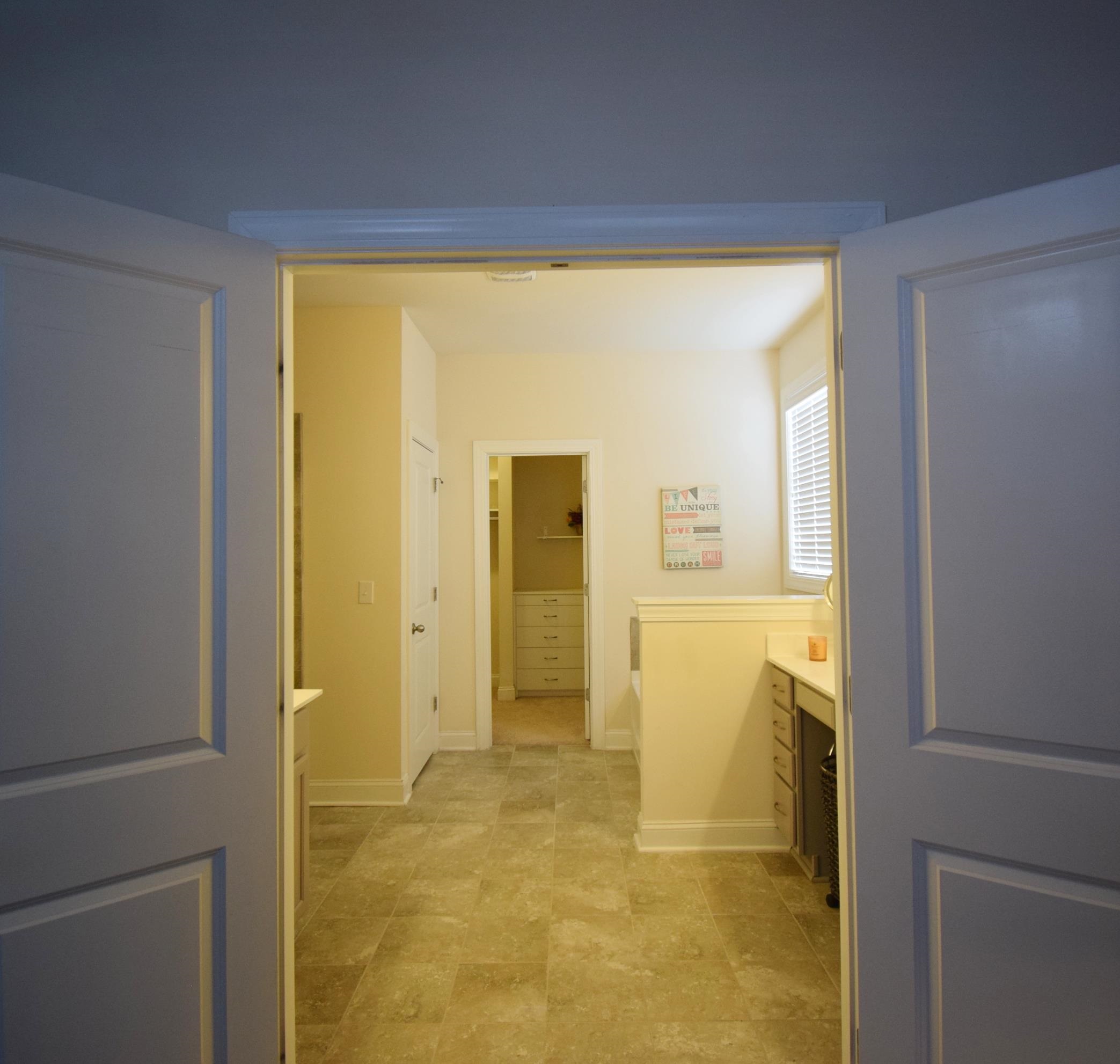2604772 | Photo 25