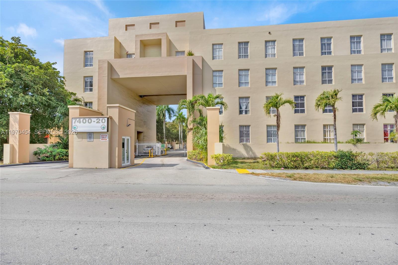 Royal Palms Condo