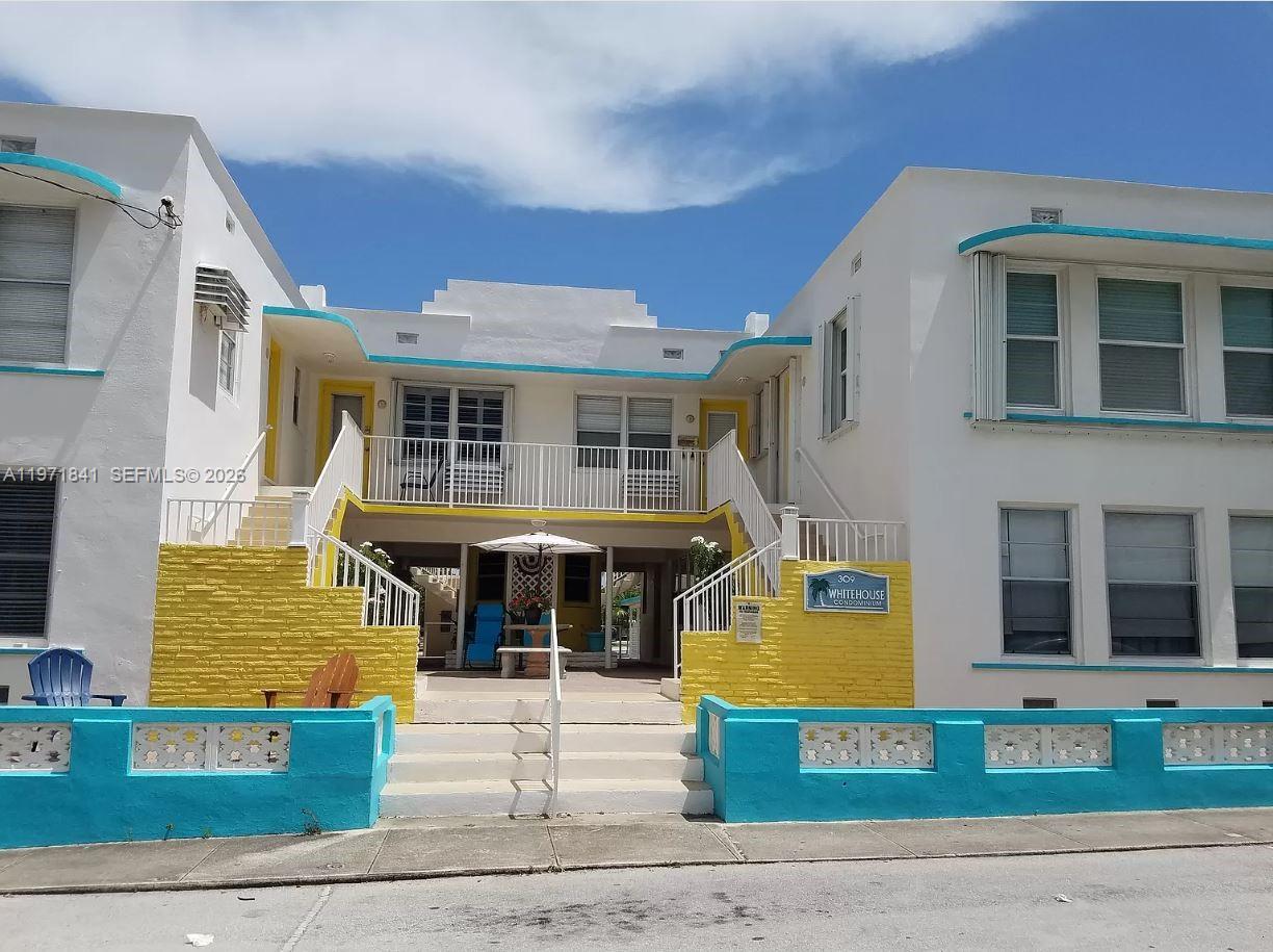 Whitehouse Condo