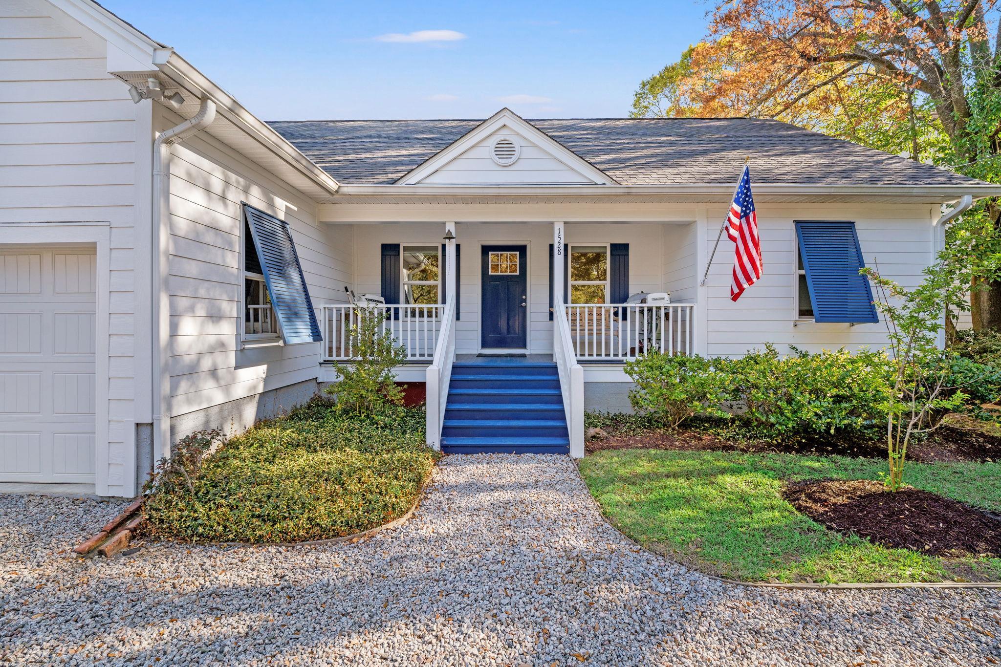 1528 Winyah St. 
