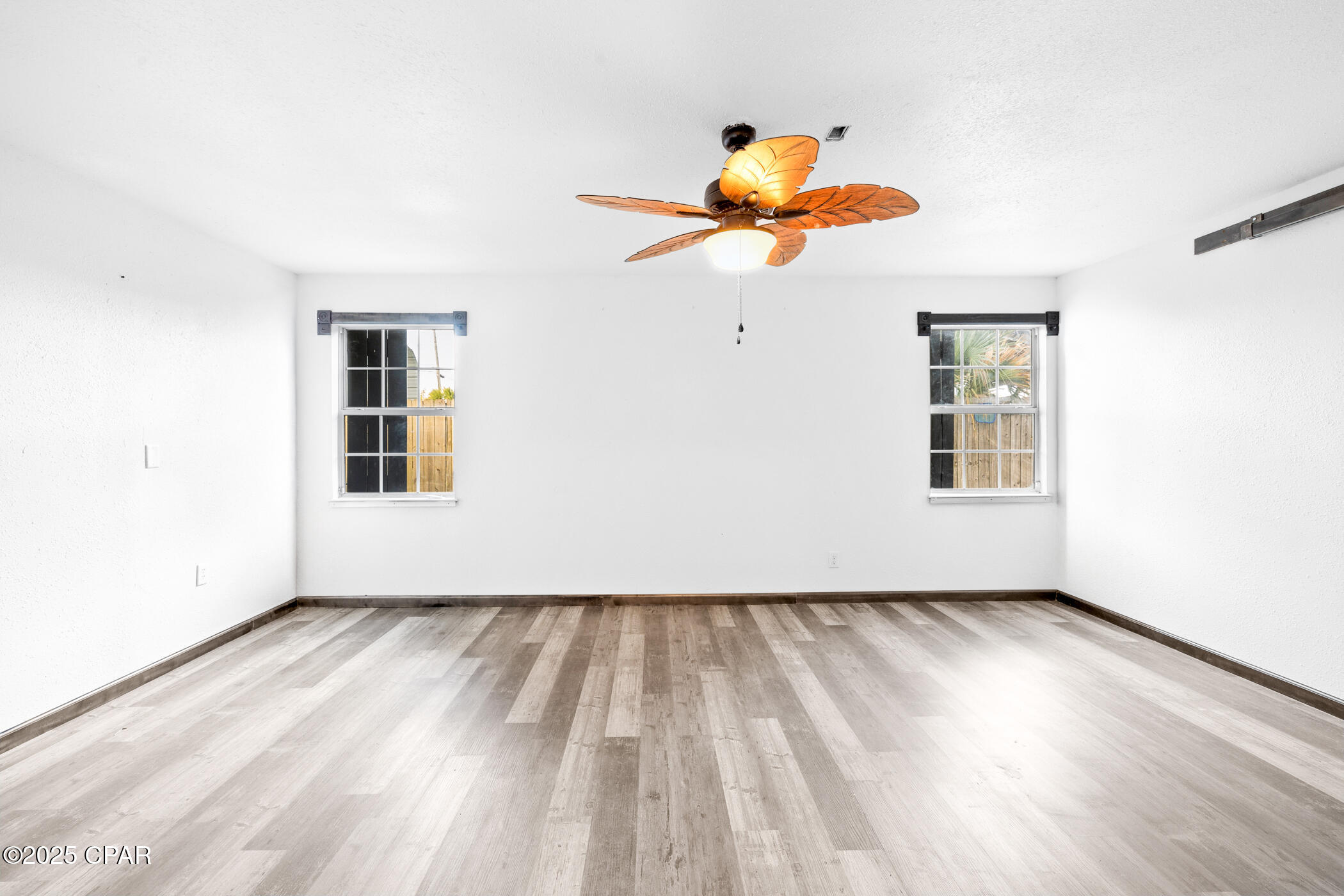 Image 22 For 816 Transmitter Road