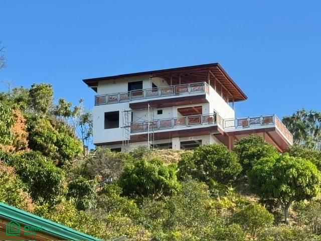 7 bed Single Family Homes For Sale in Atenas, Alajuela - 1