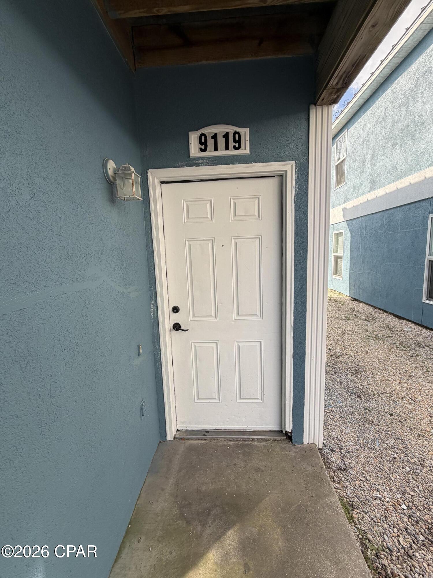Image 2 For 9117 Laird Street 9119
