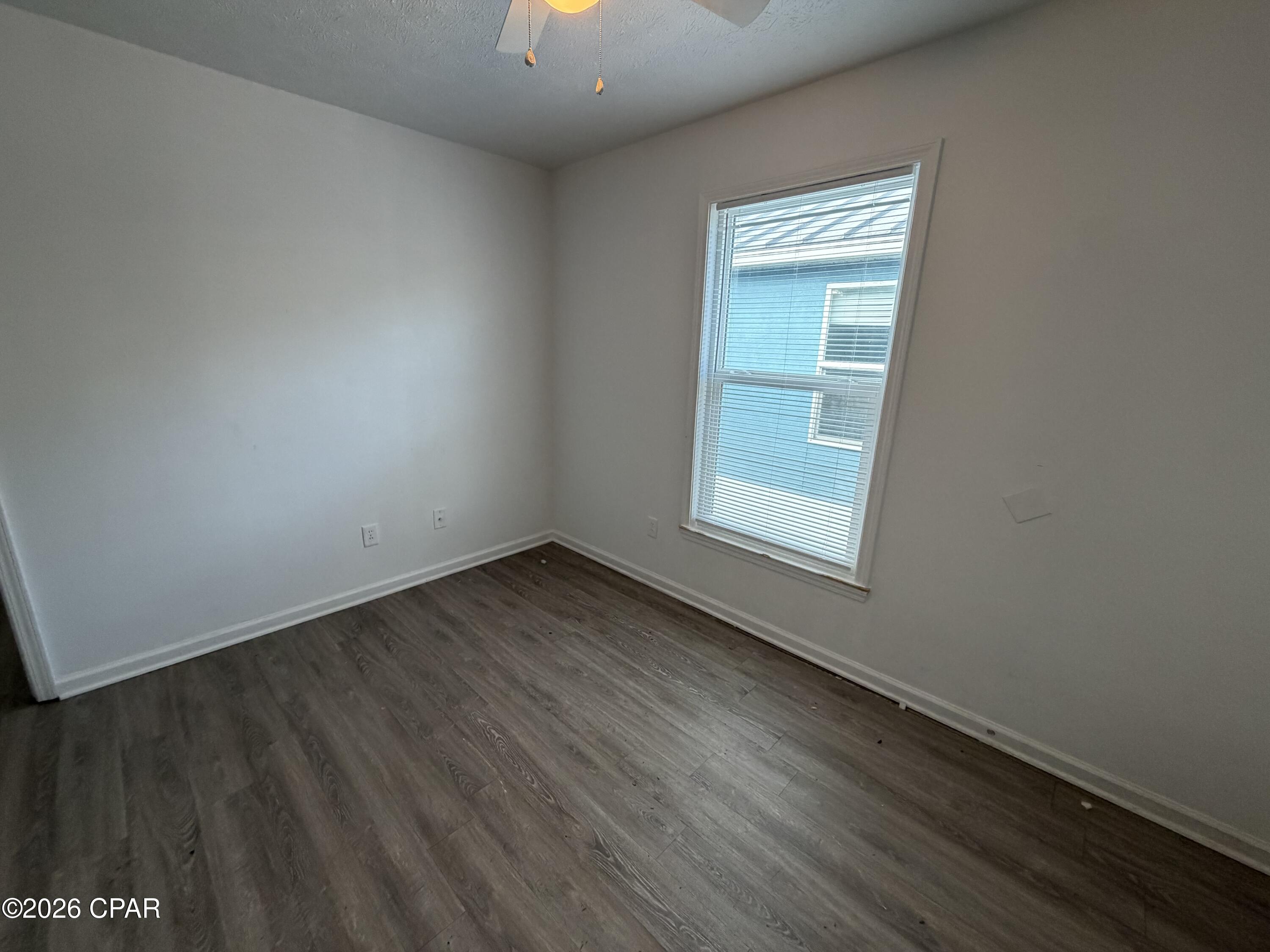 Image 0 For 9117 Laird Street 9123