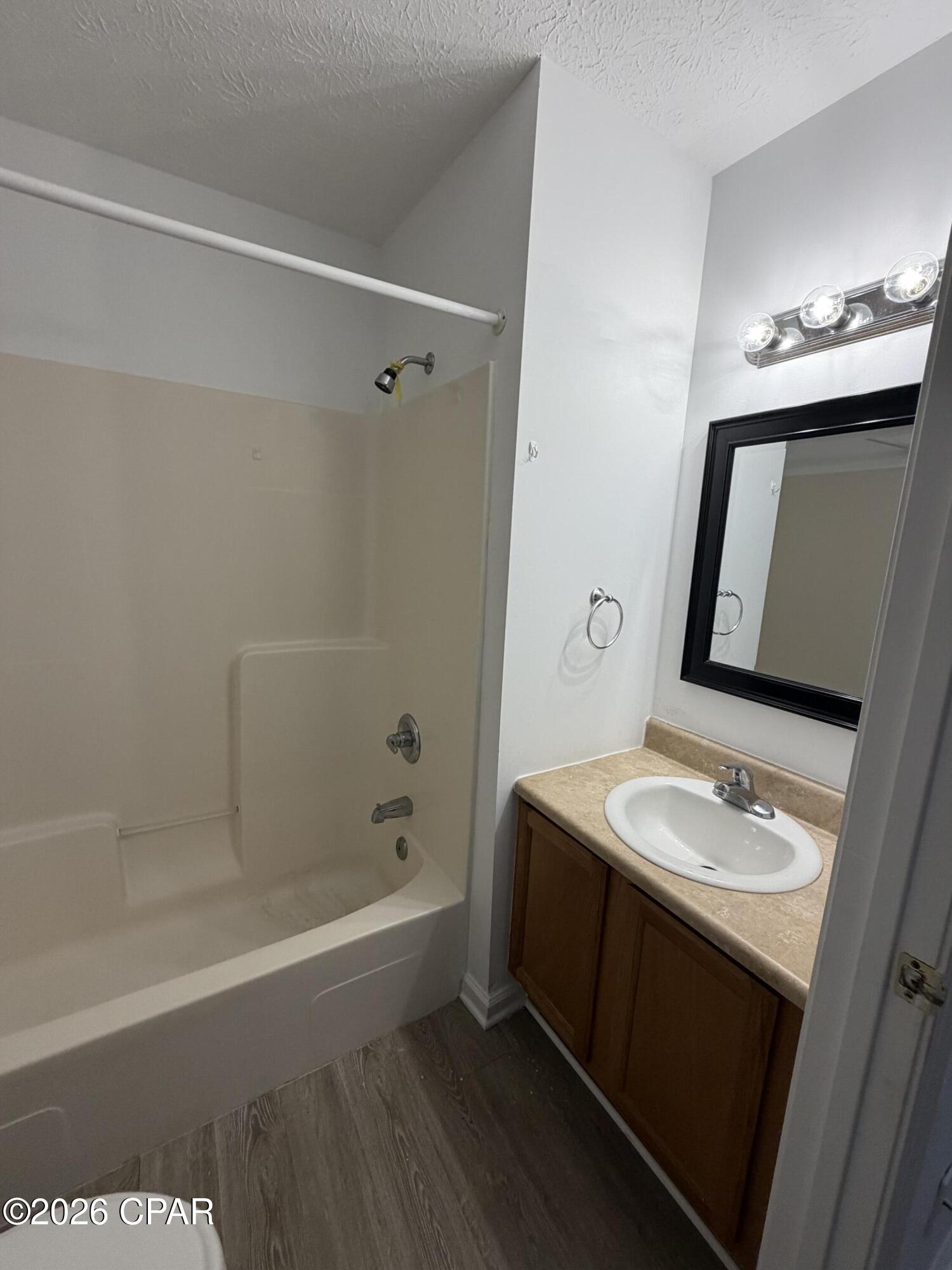 Image 0 For 9117 Laird Street 9123