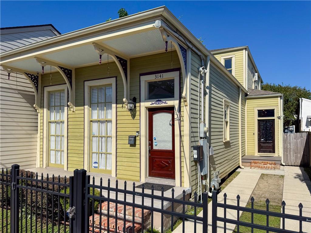 Homes for sale in New Orleans, LA | 3141 Laurel St, New Orleans, LA 70115 | MLS# 2545123