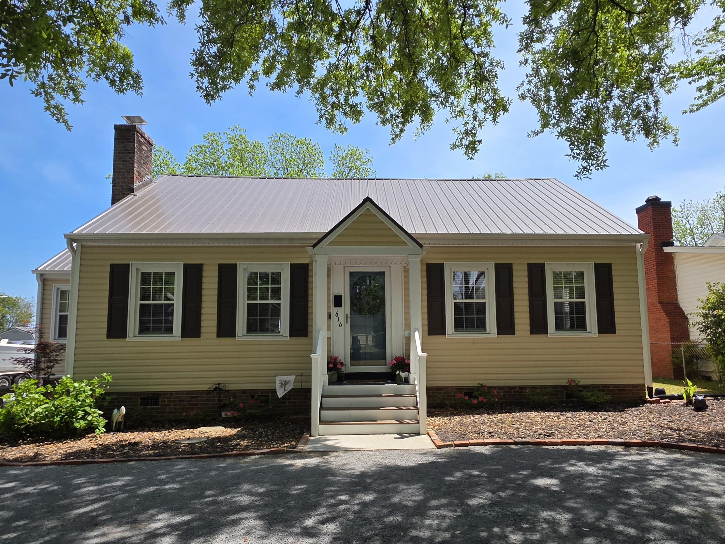616 Marshview Ln. Georgetown, SC 29440