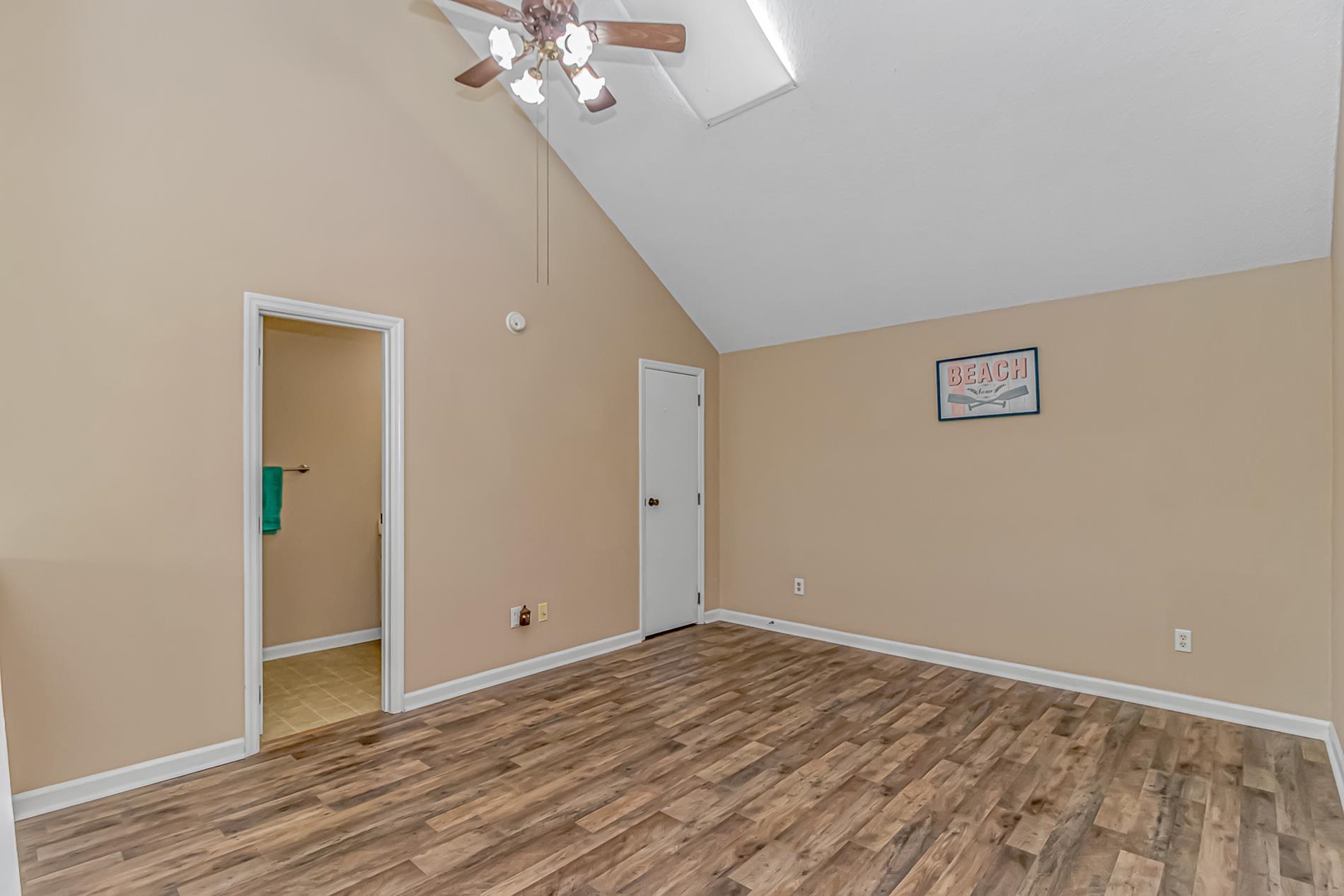 2605285 | Photo 16
