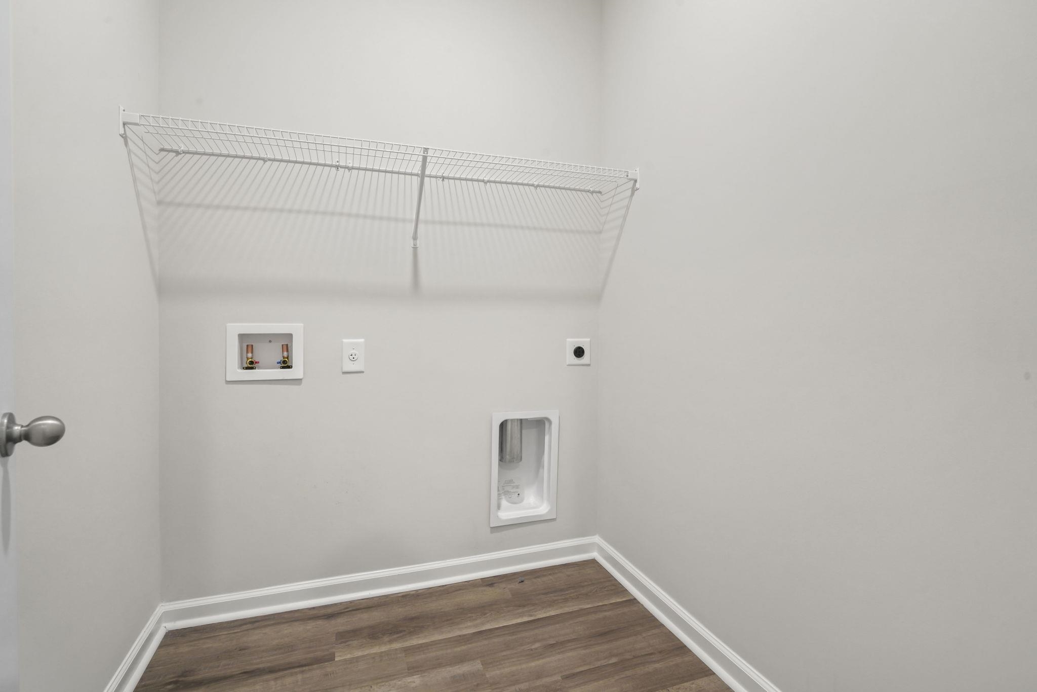 2605311 | Photo 27