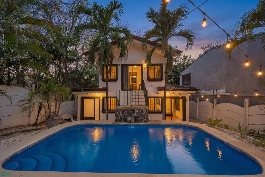  bed Property For Sale in Tamarindo, Guanacaste - 1