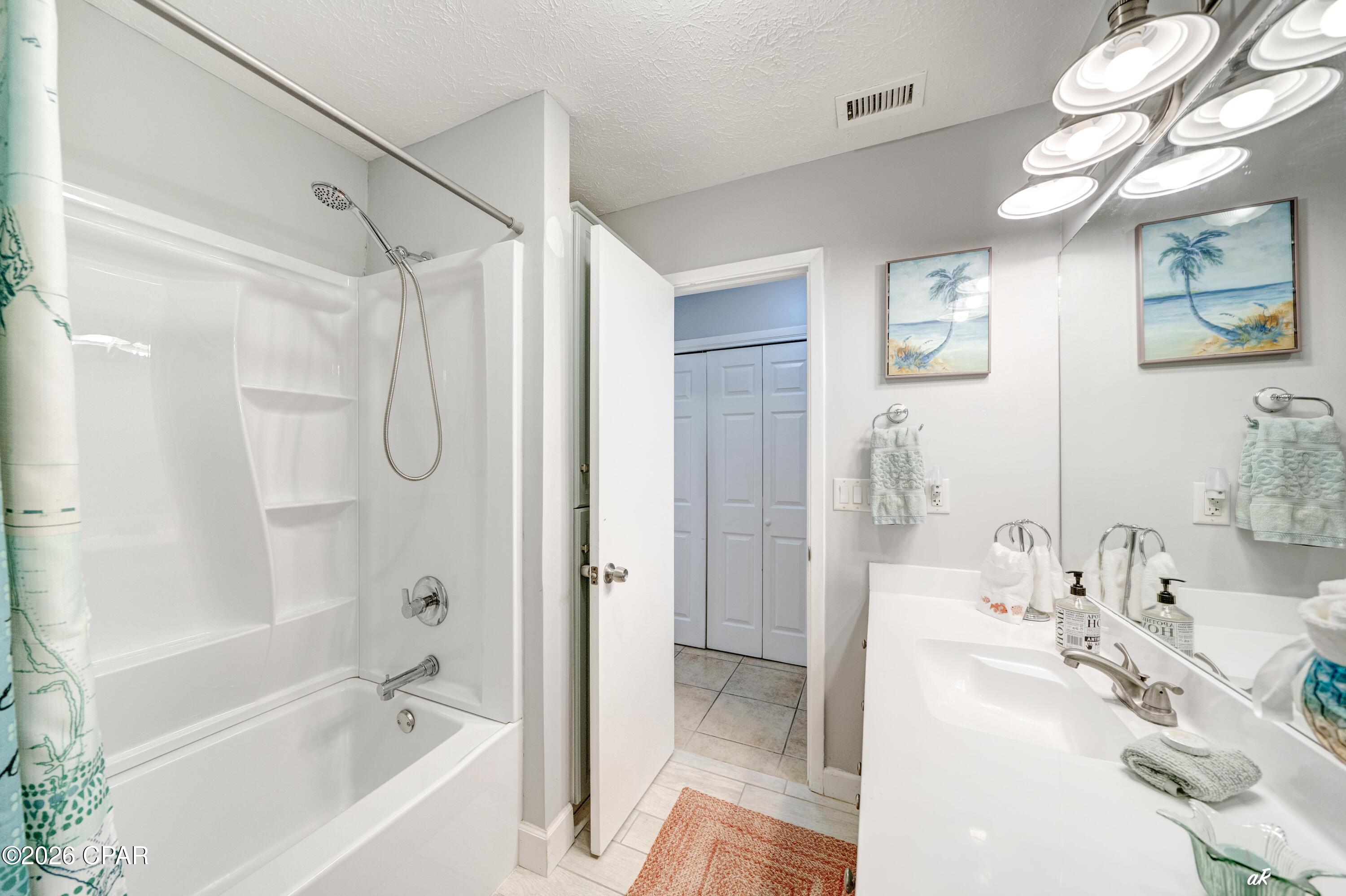 Image 22 For 6223 Lagoon Drive