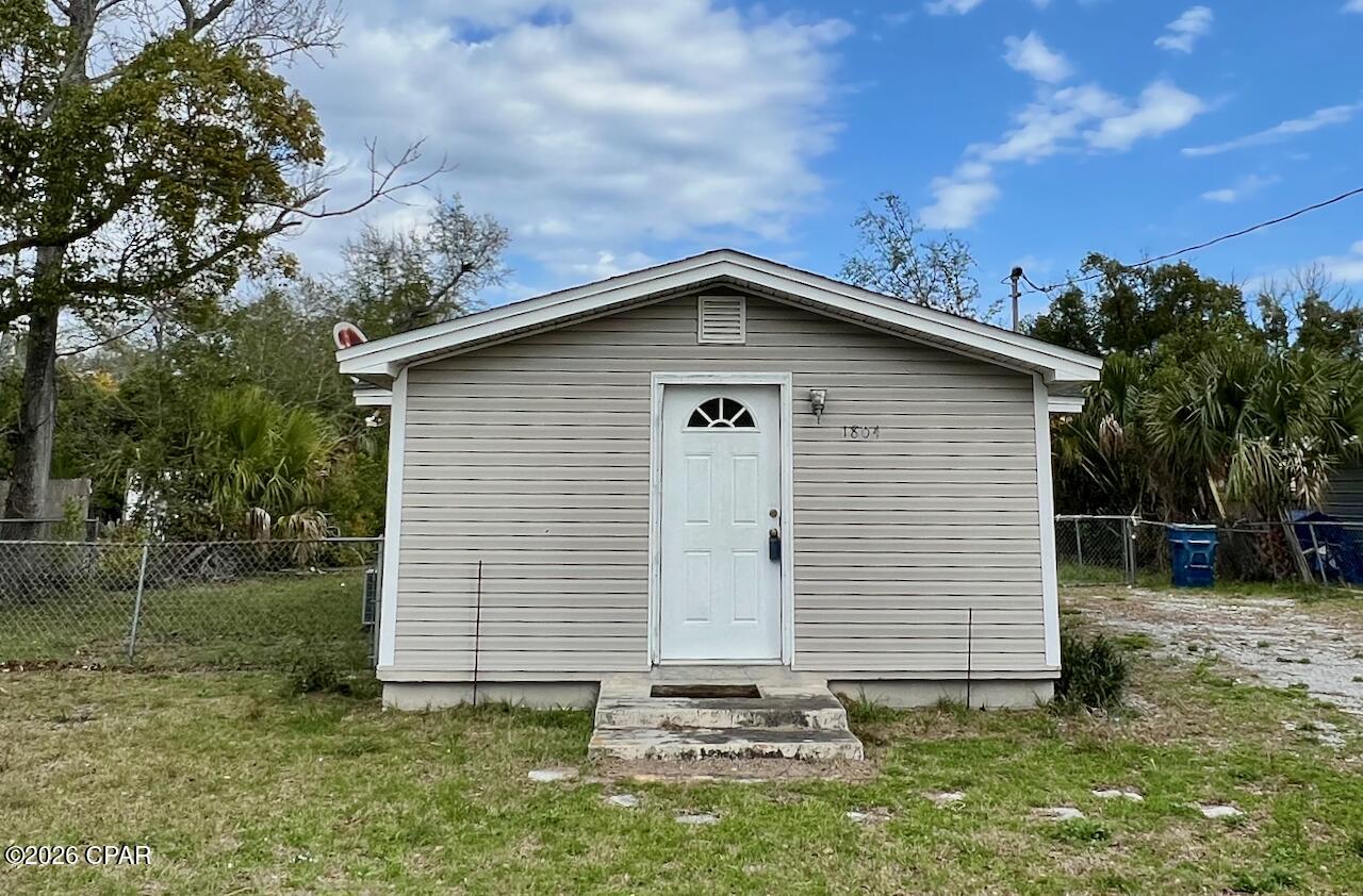 Homes for sale in Panama City, FL | 1804 Hickory Ave, Panama City, FL 32405 | MLS# 786084