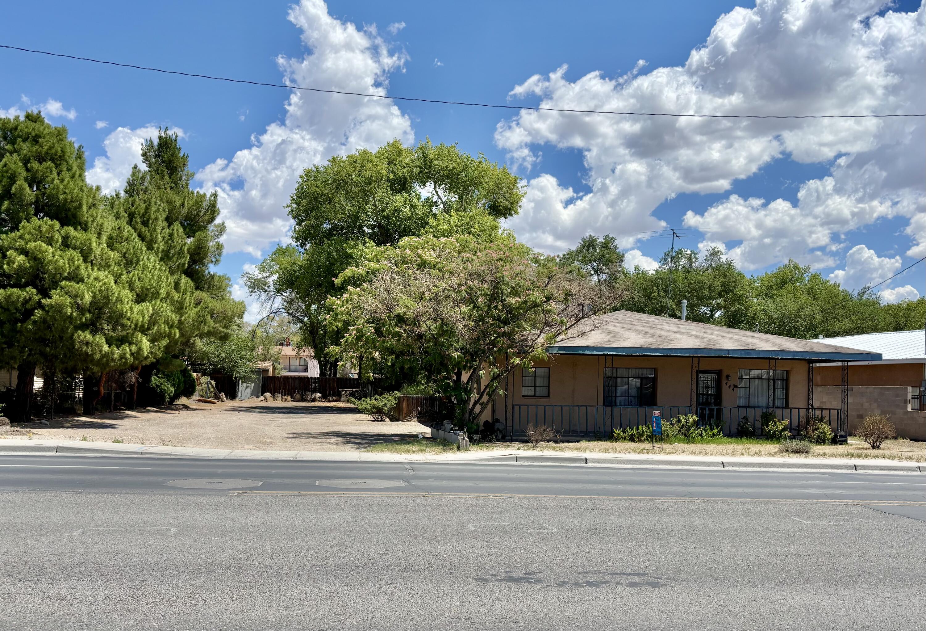 444 Main Street NW, Los Lunas