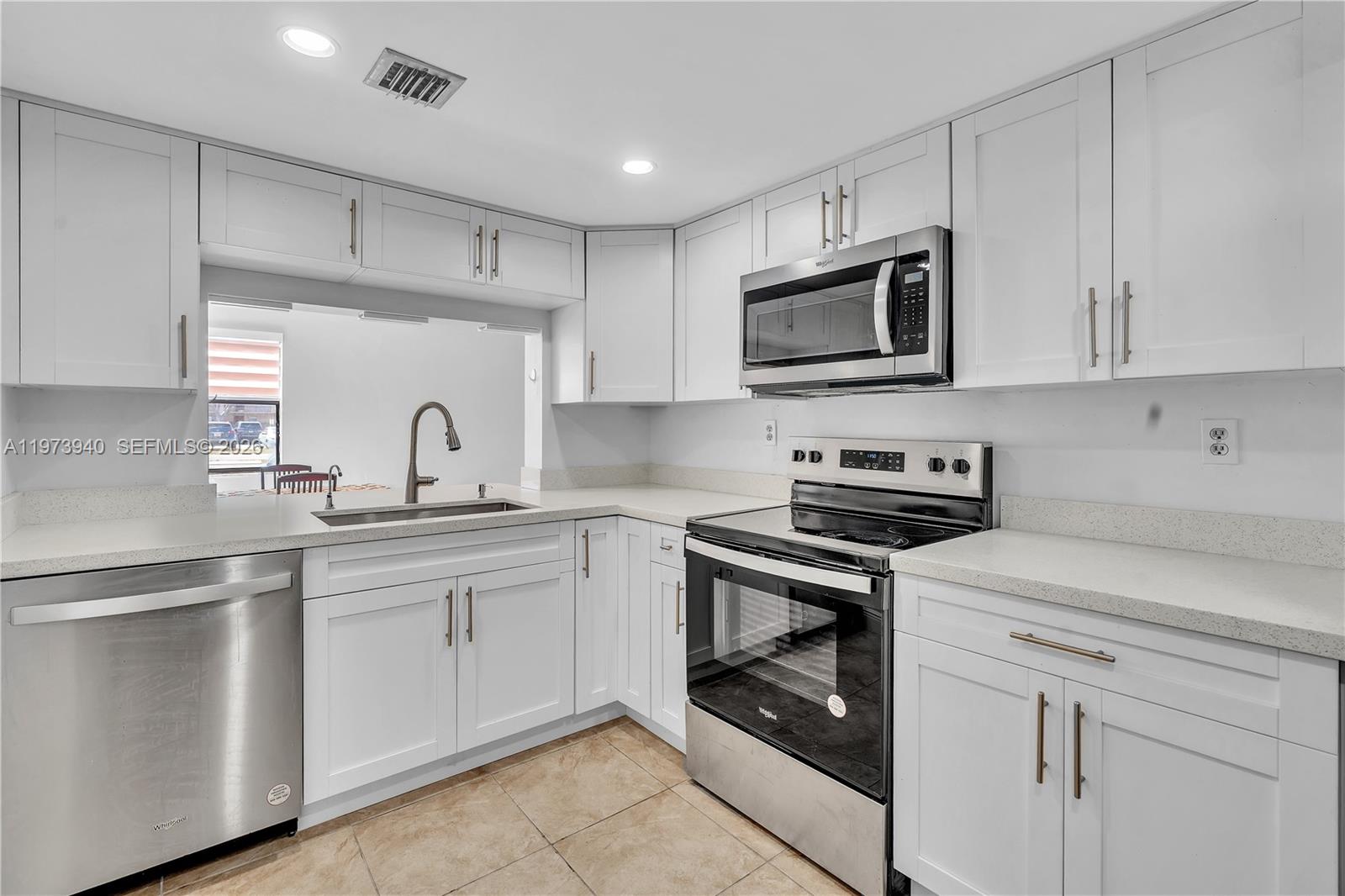 Homes for sale in Miramar, FL | 3252 Foxcroft Rd, Miramar, FL 33025