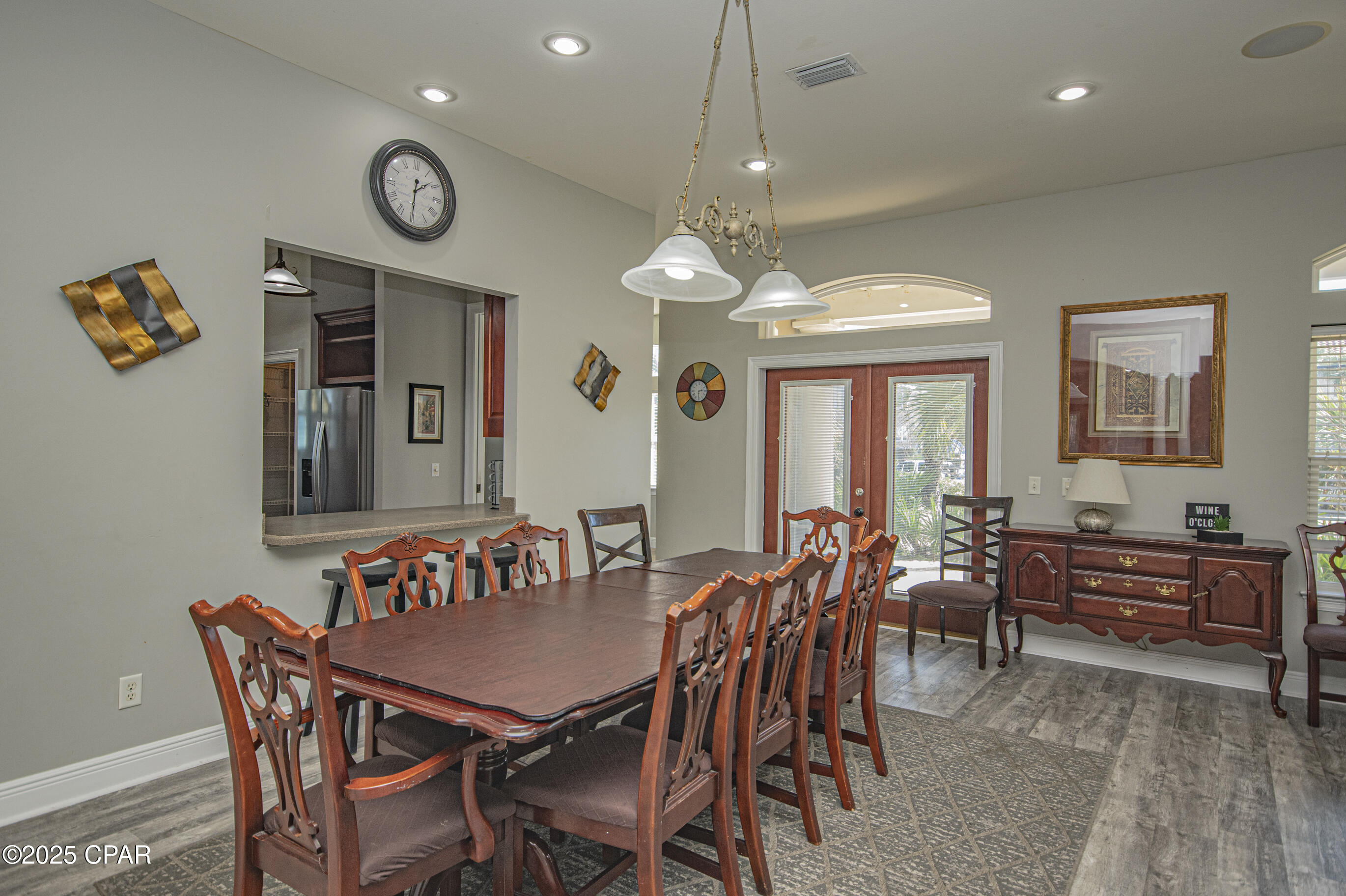 Image 10 For 411 La Valencia Circle