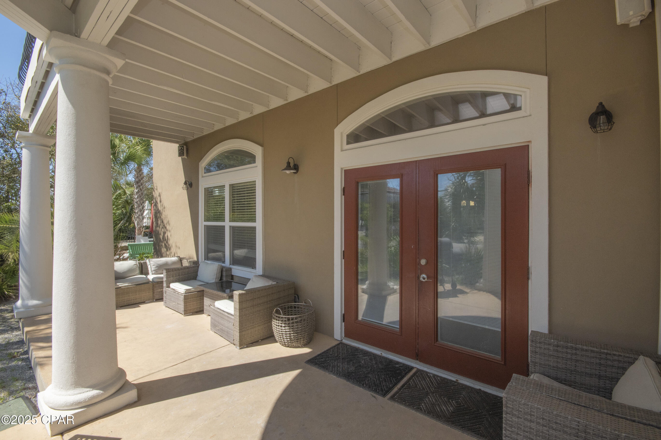 Image 3 For 411 La Valencia Circle