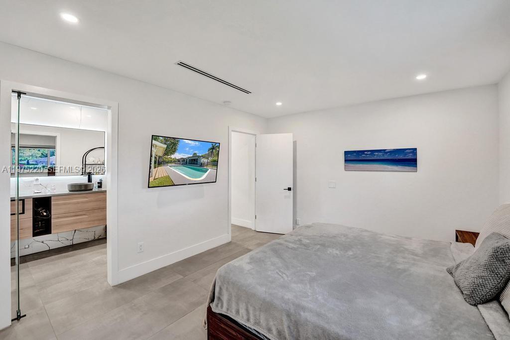 Additional living spaces at 4660 37th Ave - Home in Dania Beach