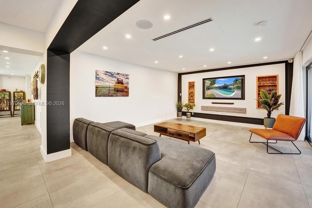 Additional living spaces at 4660 37th Ave - Home in Dania Beach