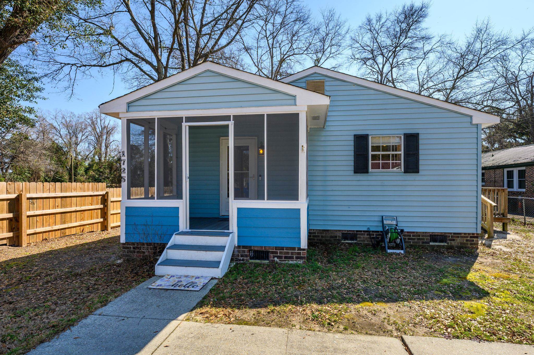 1725 Spivey Ave. Conway, SC 29527