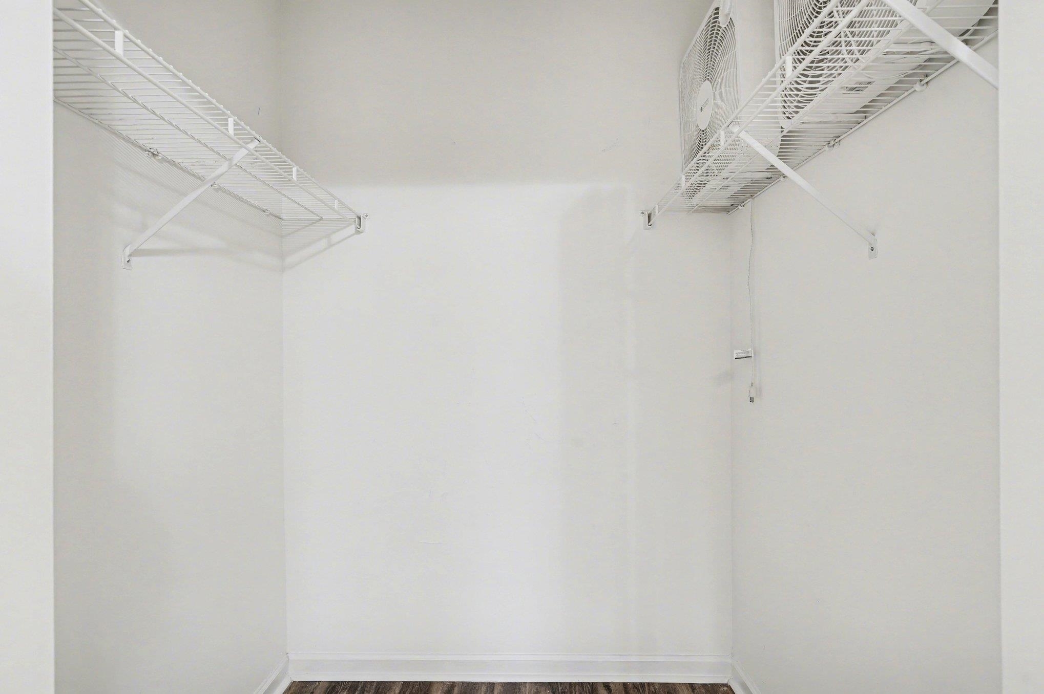 2605500 | Photo 18