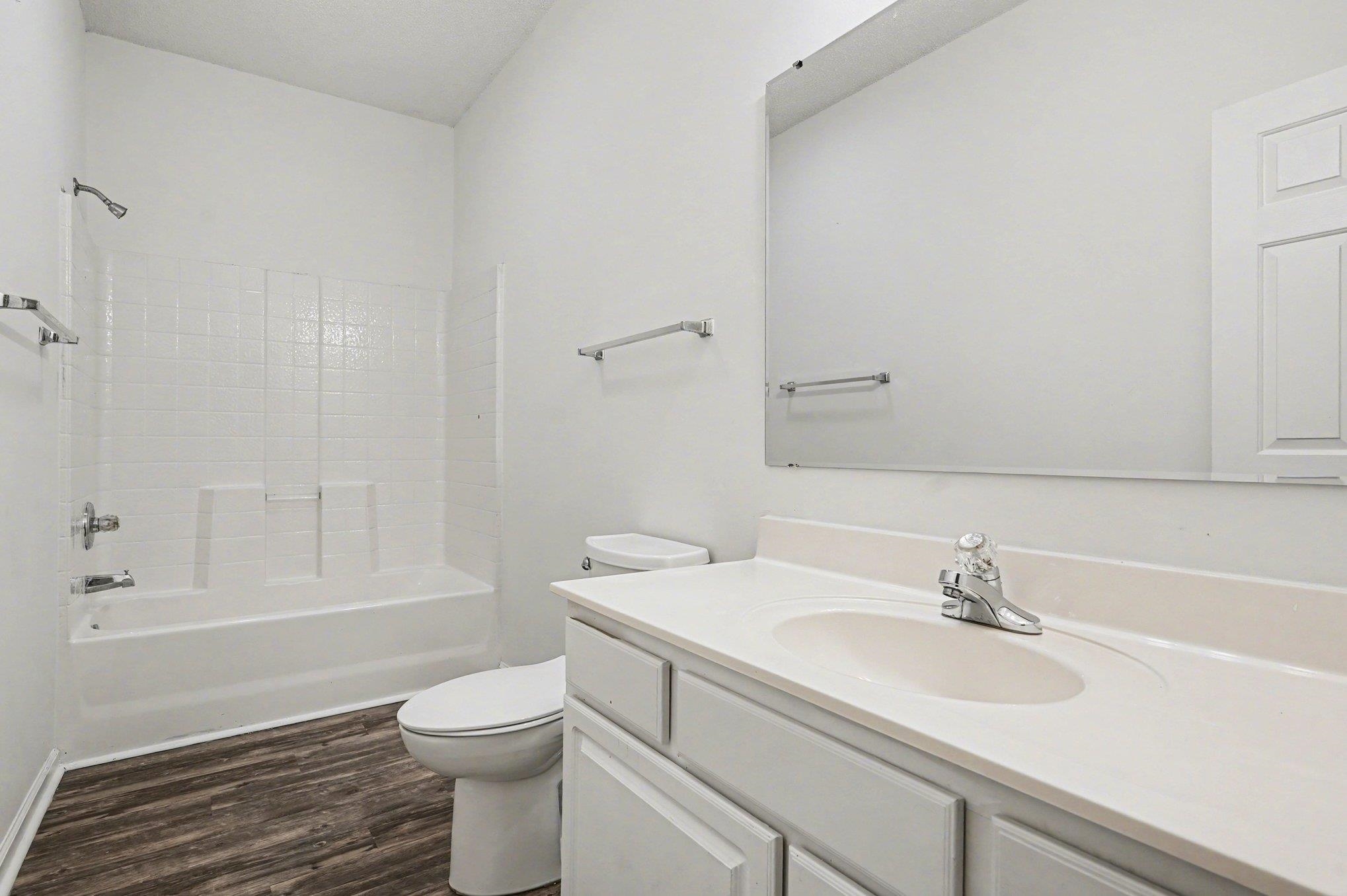 2605500 | Photo 20