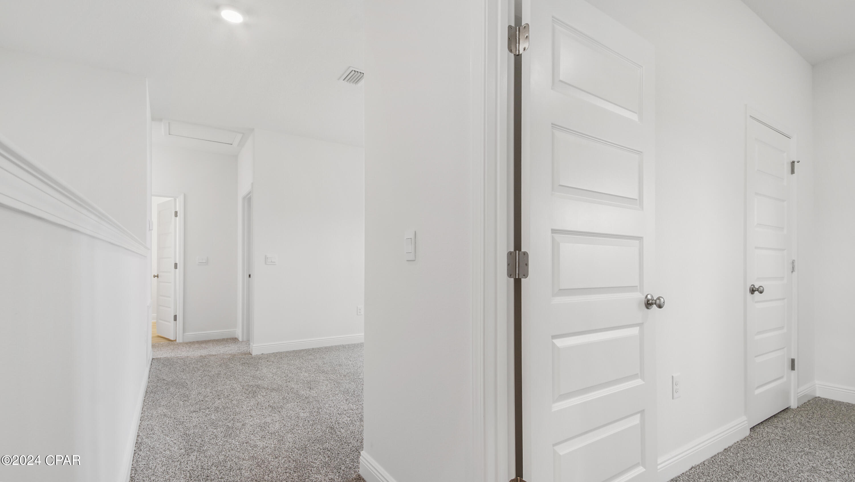 Image 32 For 586 Hancock Way