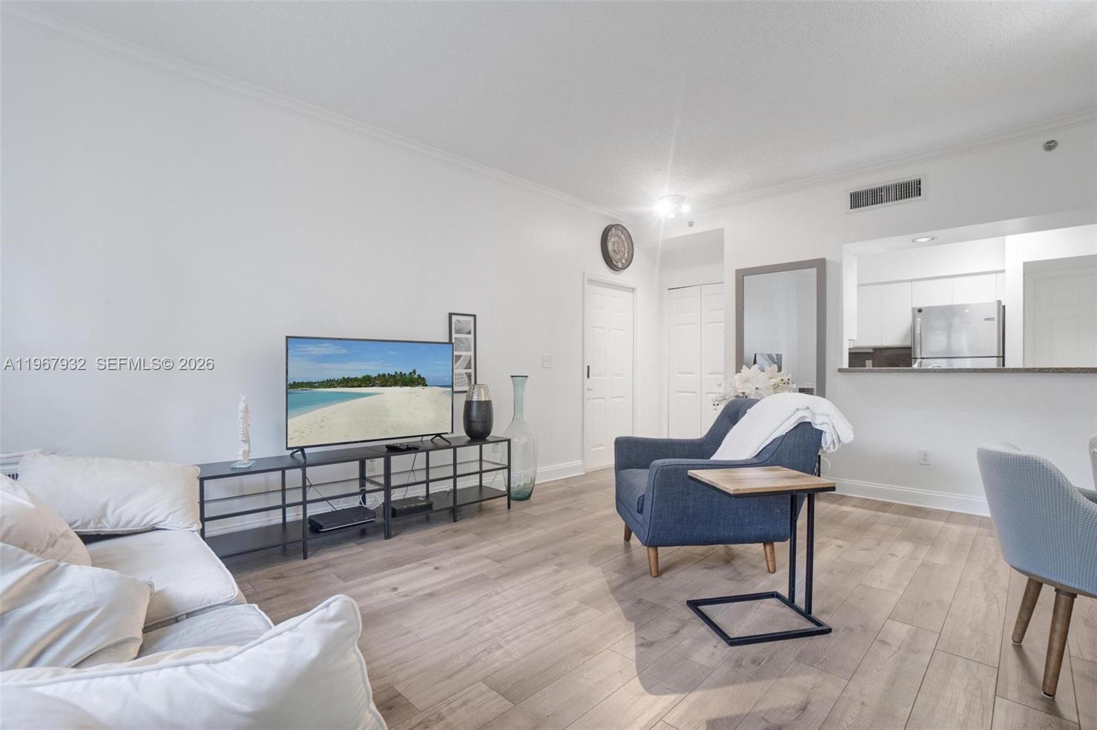 Property photo # 6