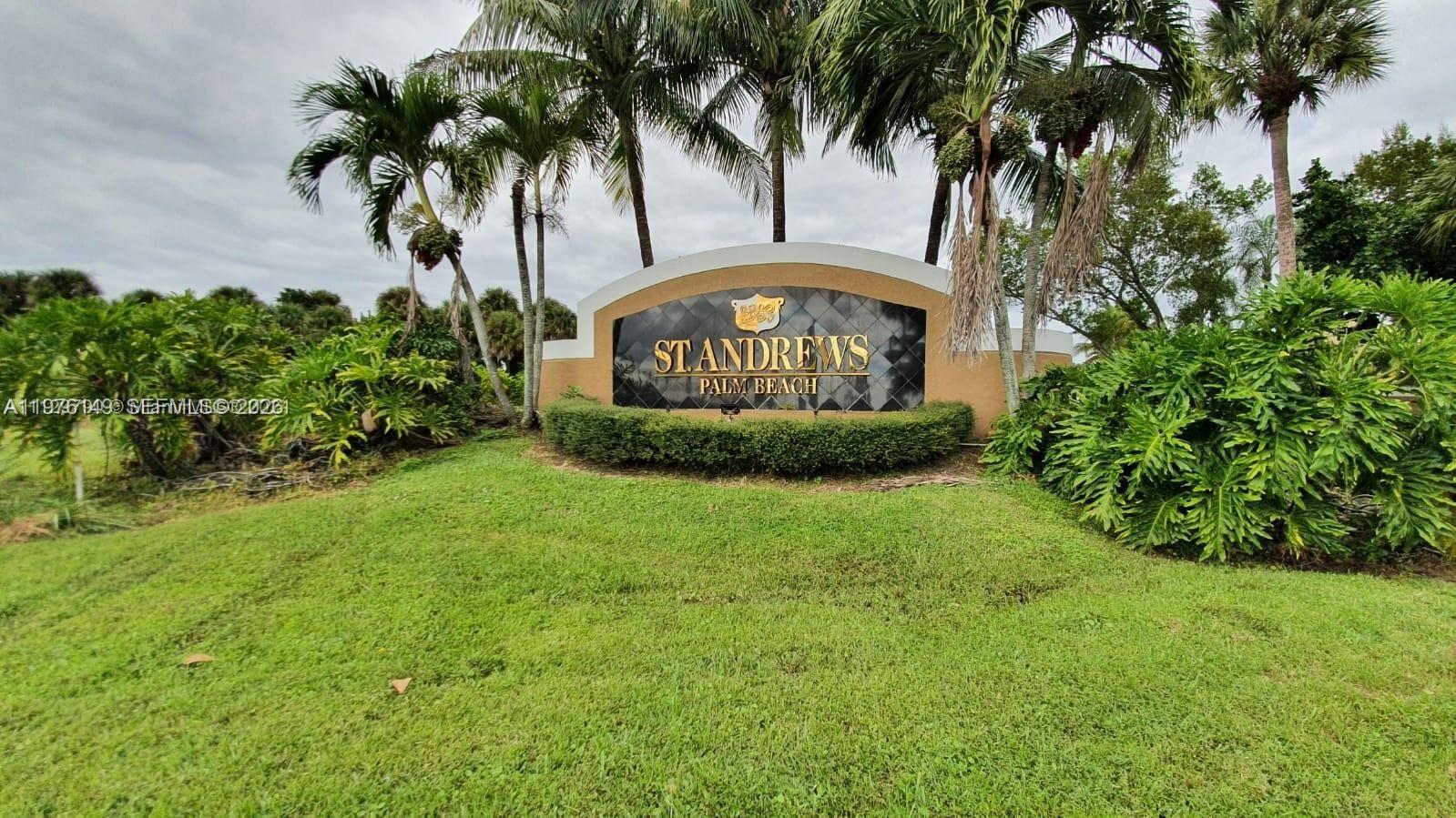Spacious garage and storage at 1251 Benoist Farms Rd - Condo in West Palm Beach