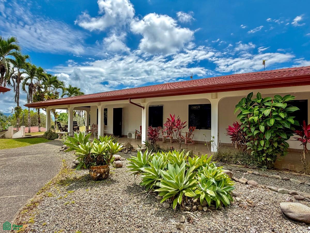 3 bed Single Family Homes For Sale in Puntarenas, Puntarenas - 1