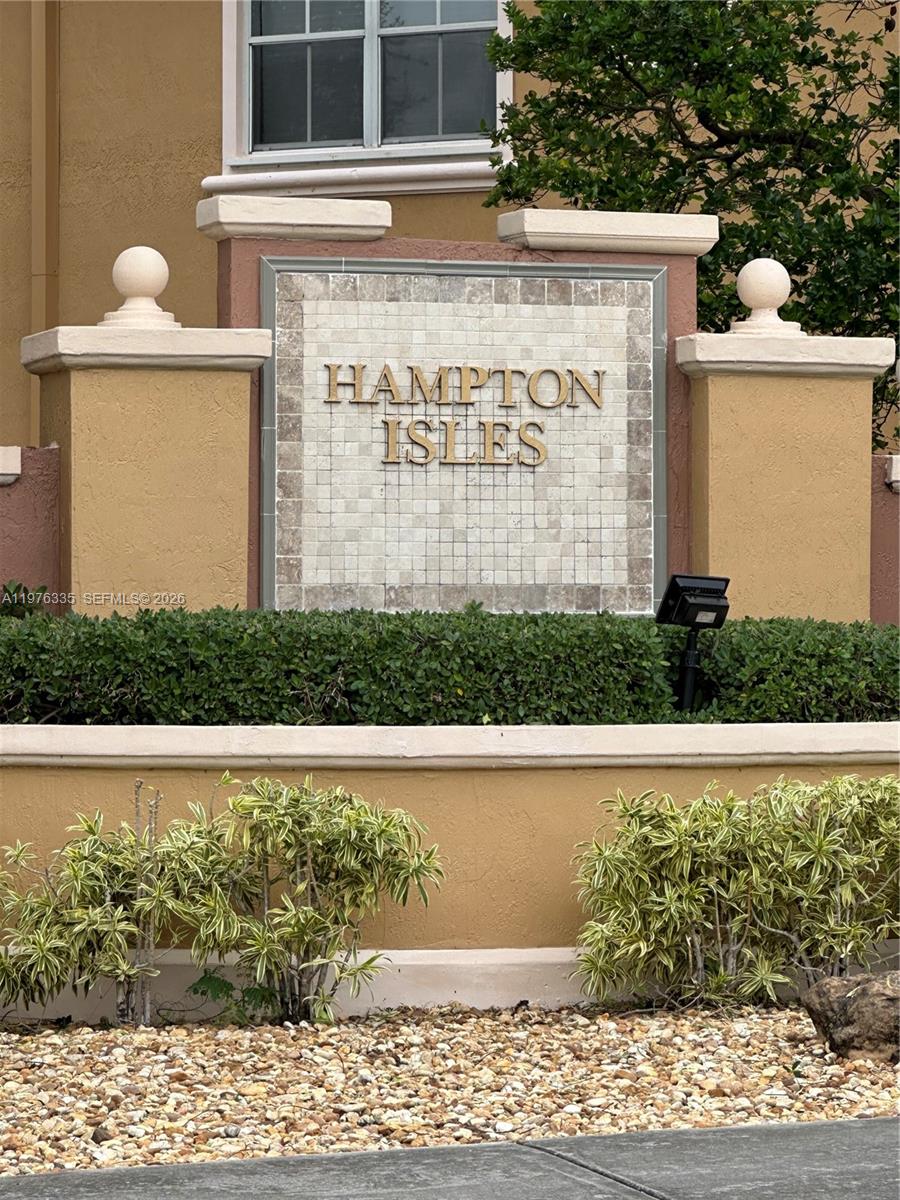 Hampton Isles Condo