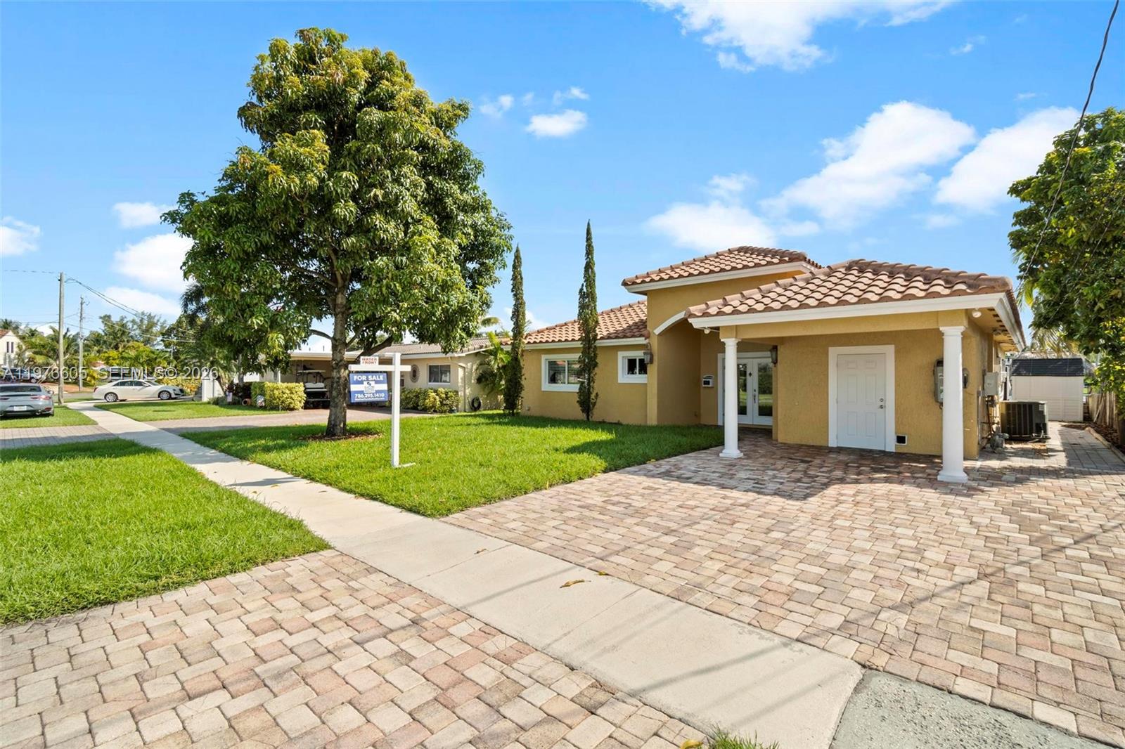 Additional living spaces at 947 Nautilus Isle - Home in Dania Beach