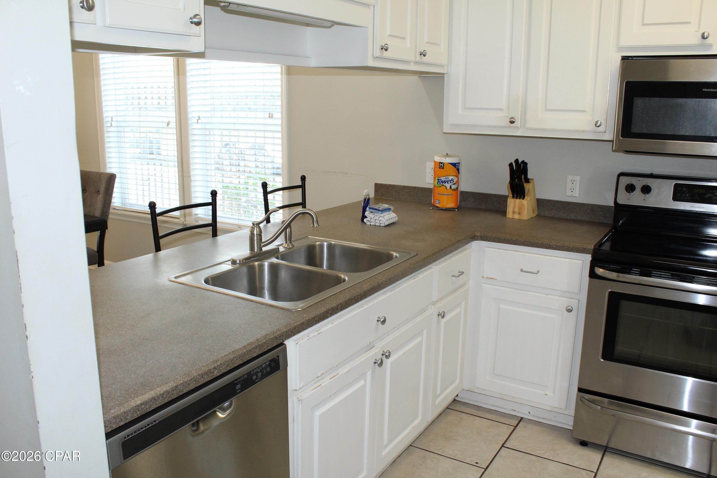 Image 8 For 22500 Front Beach Road