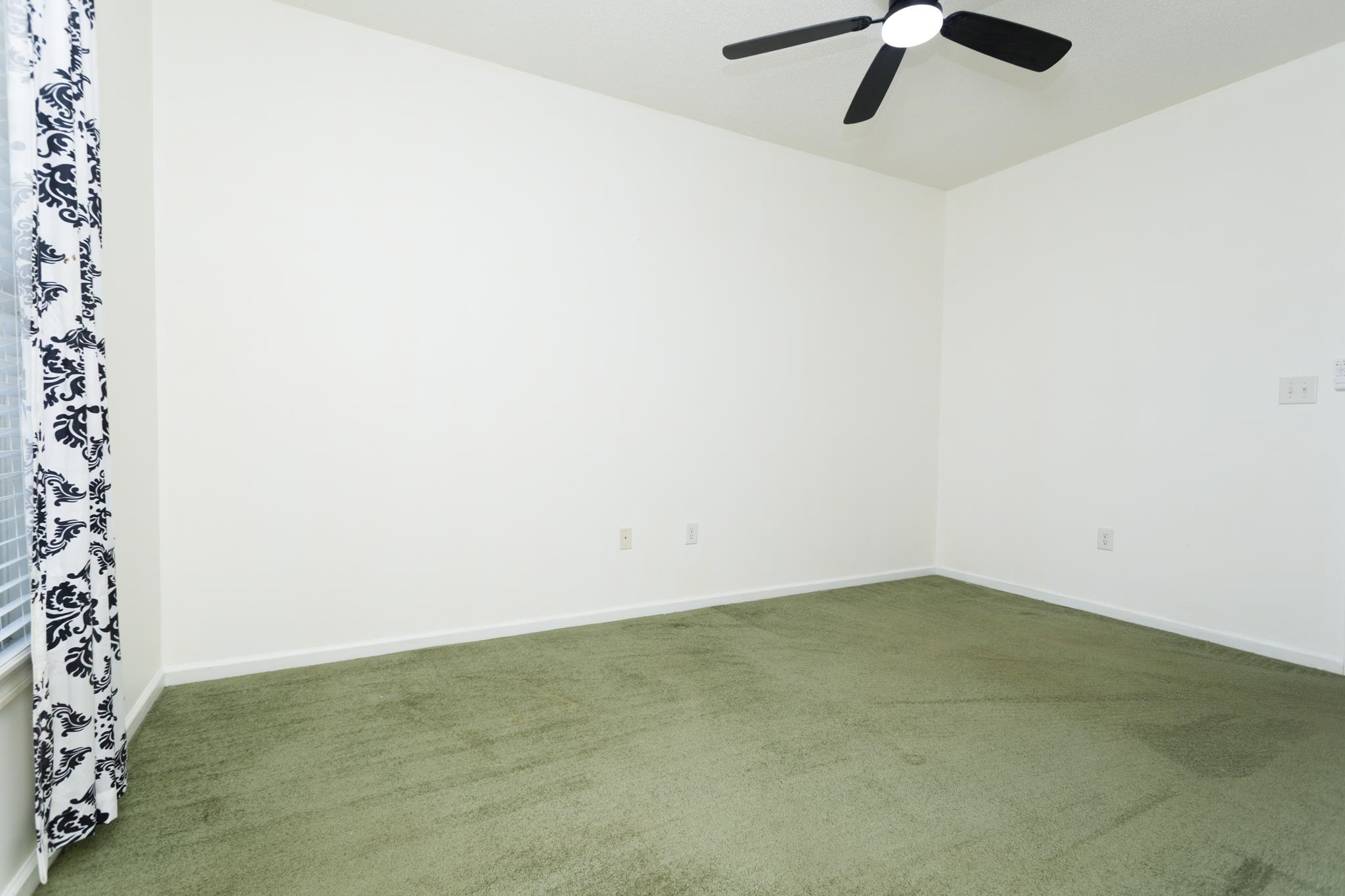 2605744 | Photo 27