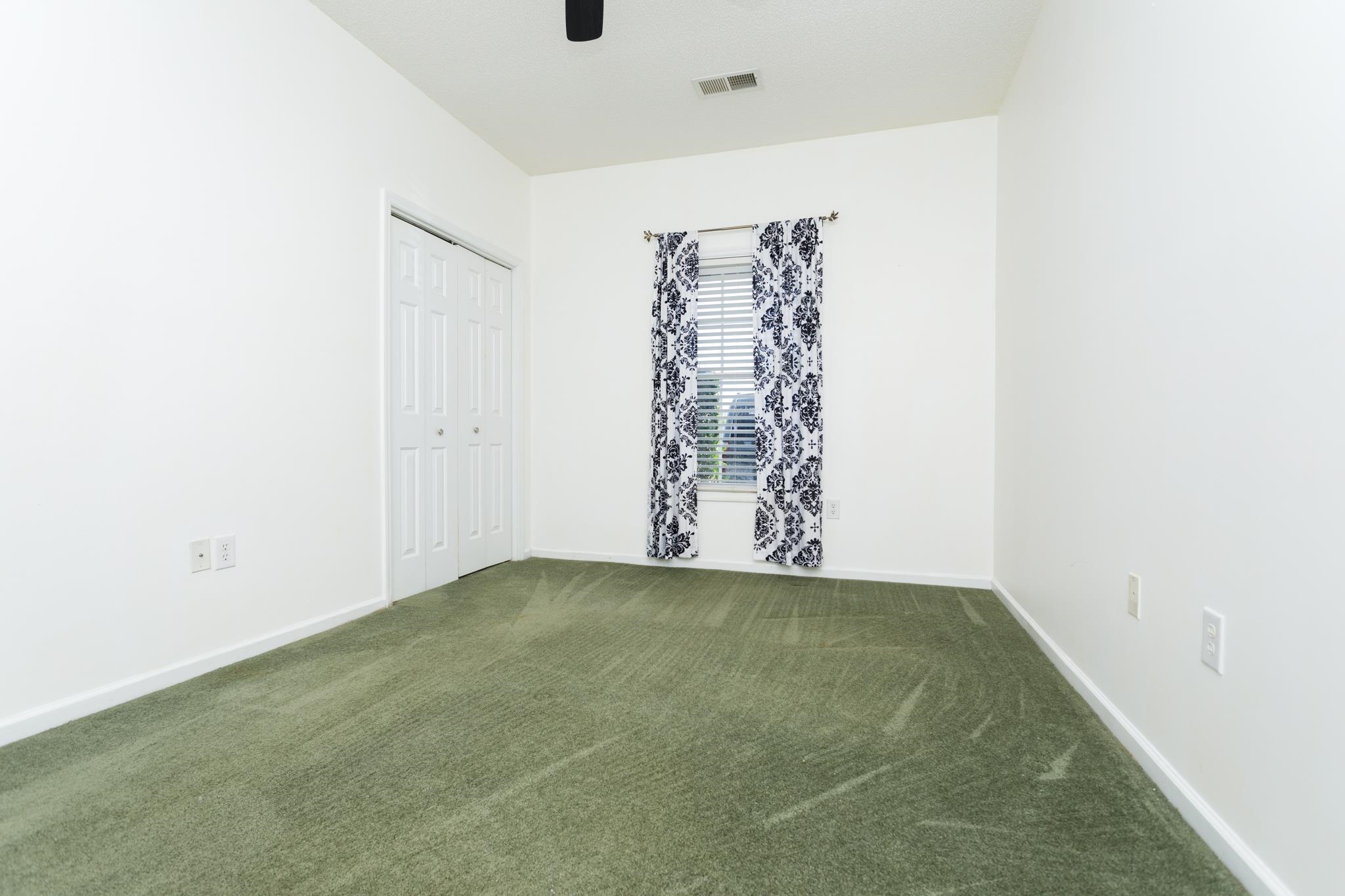 2605744 | Photo 29
