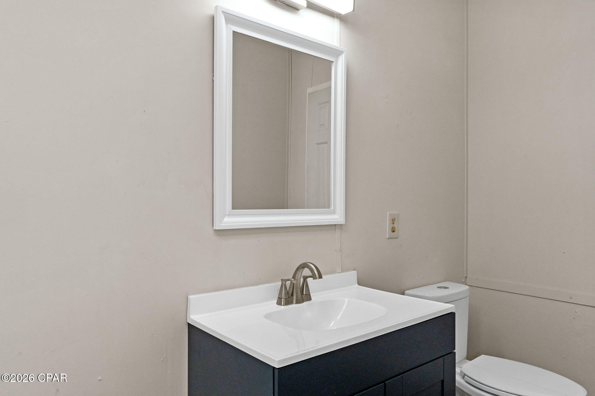 Listing photo id 30 for 4890 Logan Loop