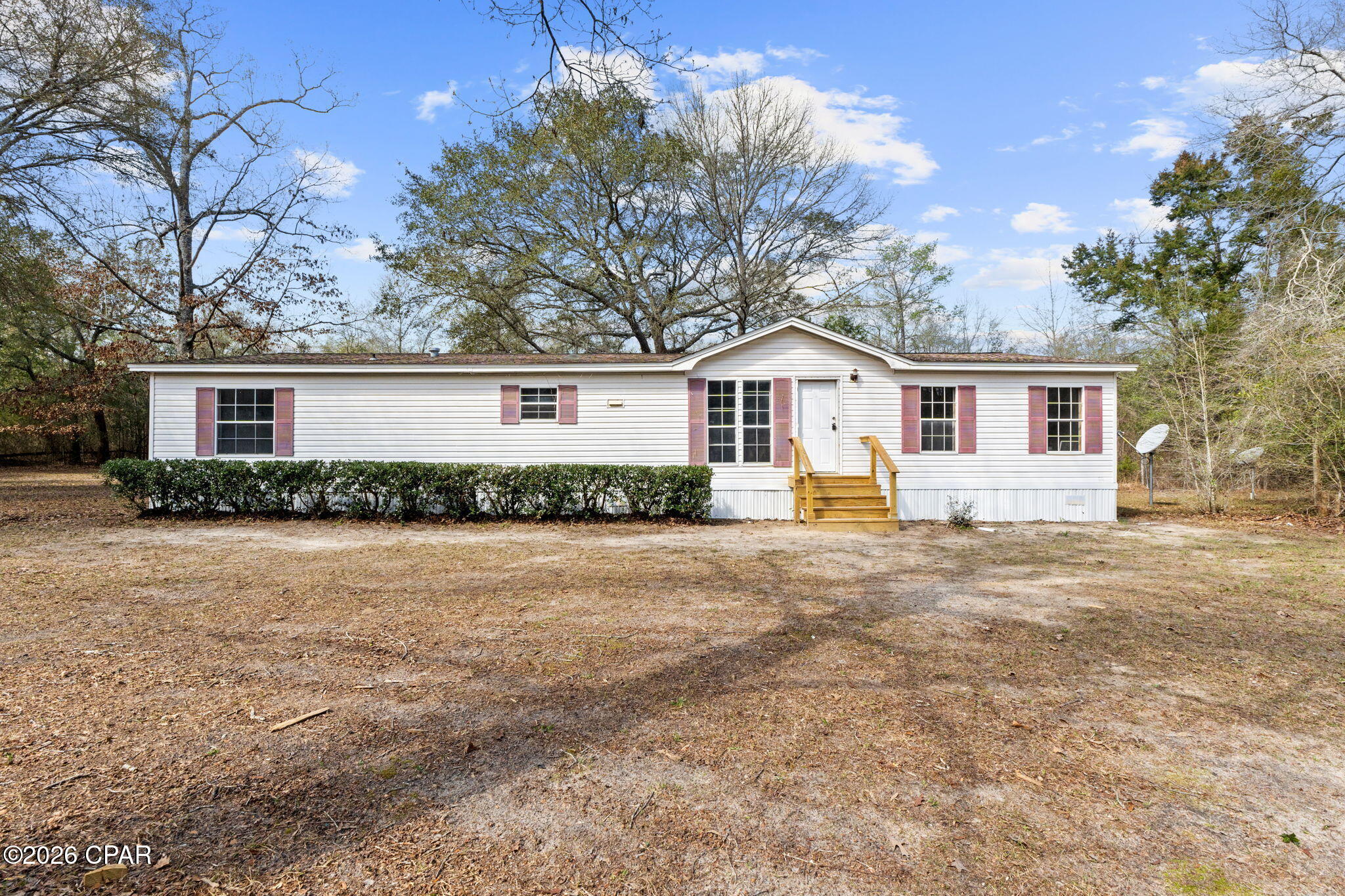 Listing photo id 4 for 4890 Logan Loop