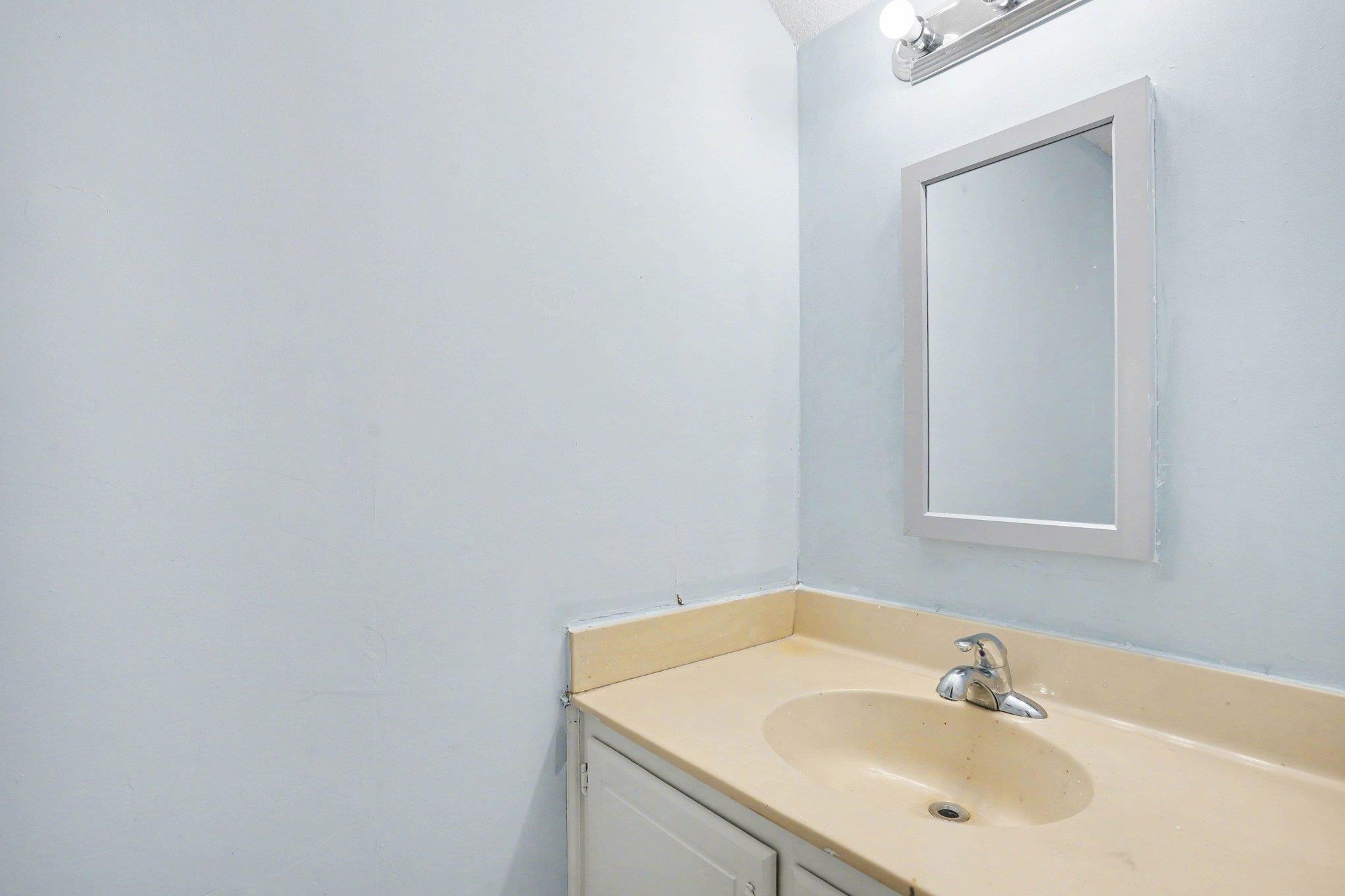 2605770 | Photo 15