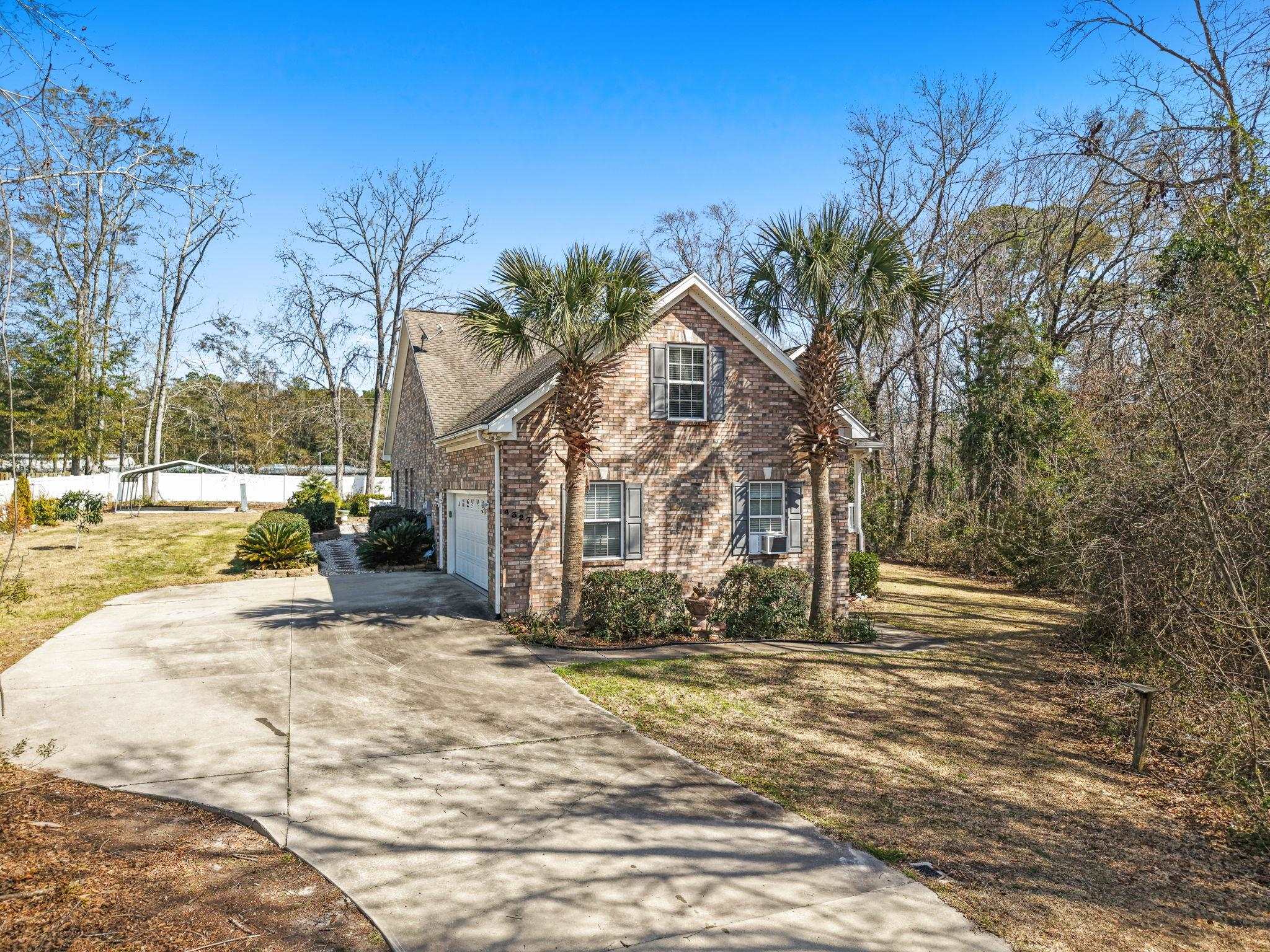 4327 Lakeside Dr. Little River, SC 29566