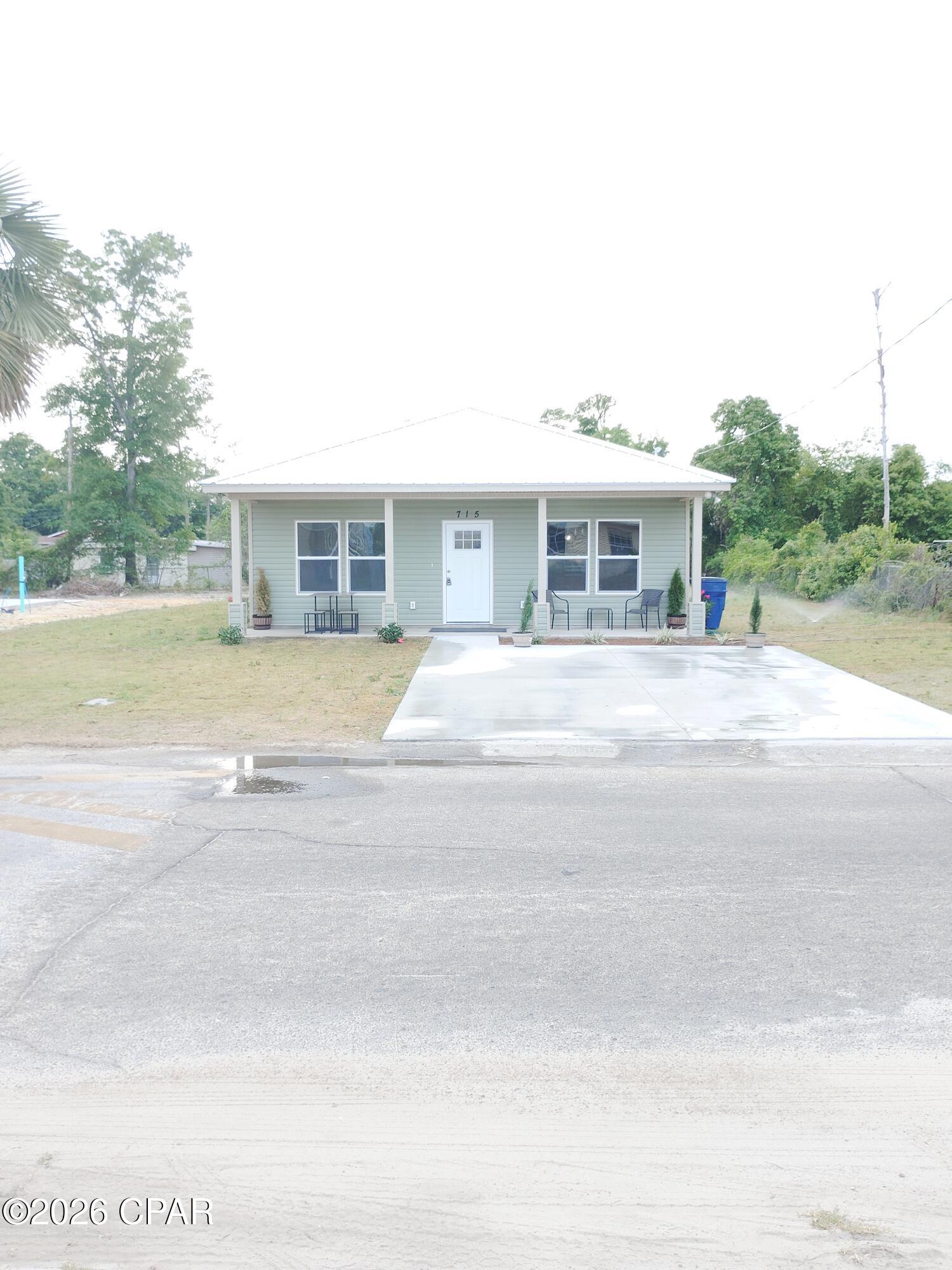 Image 1 For 715 Cactus Avenue