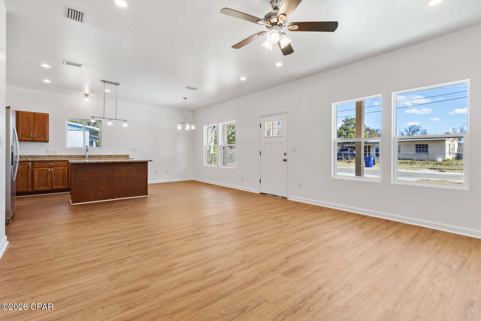 Image 5 For 715 Cactus Avenue